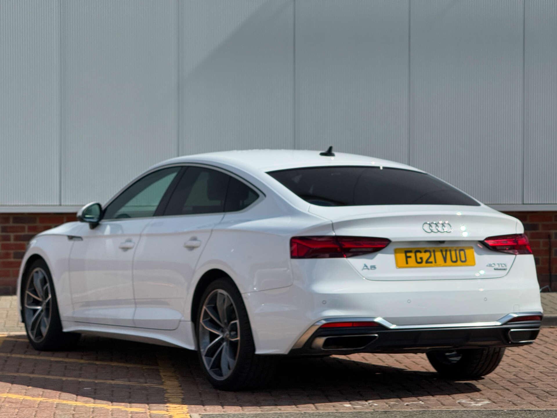 Audi A5 view 4