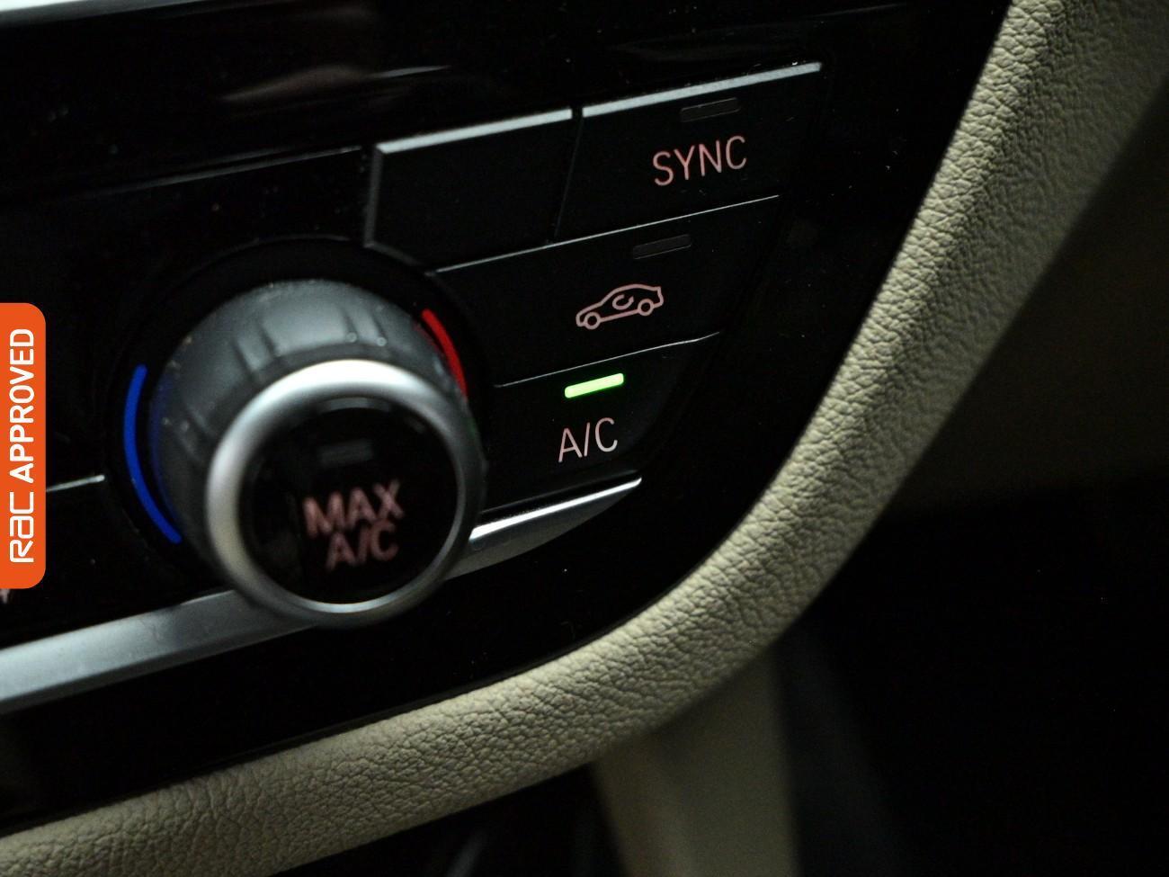 BMW X3 view 18