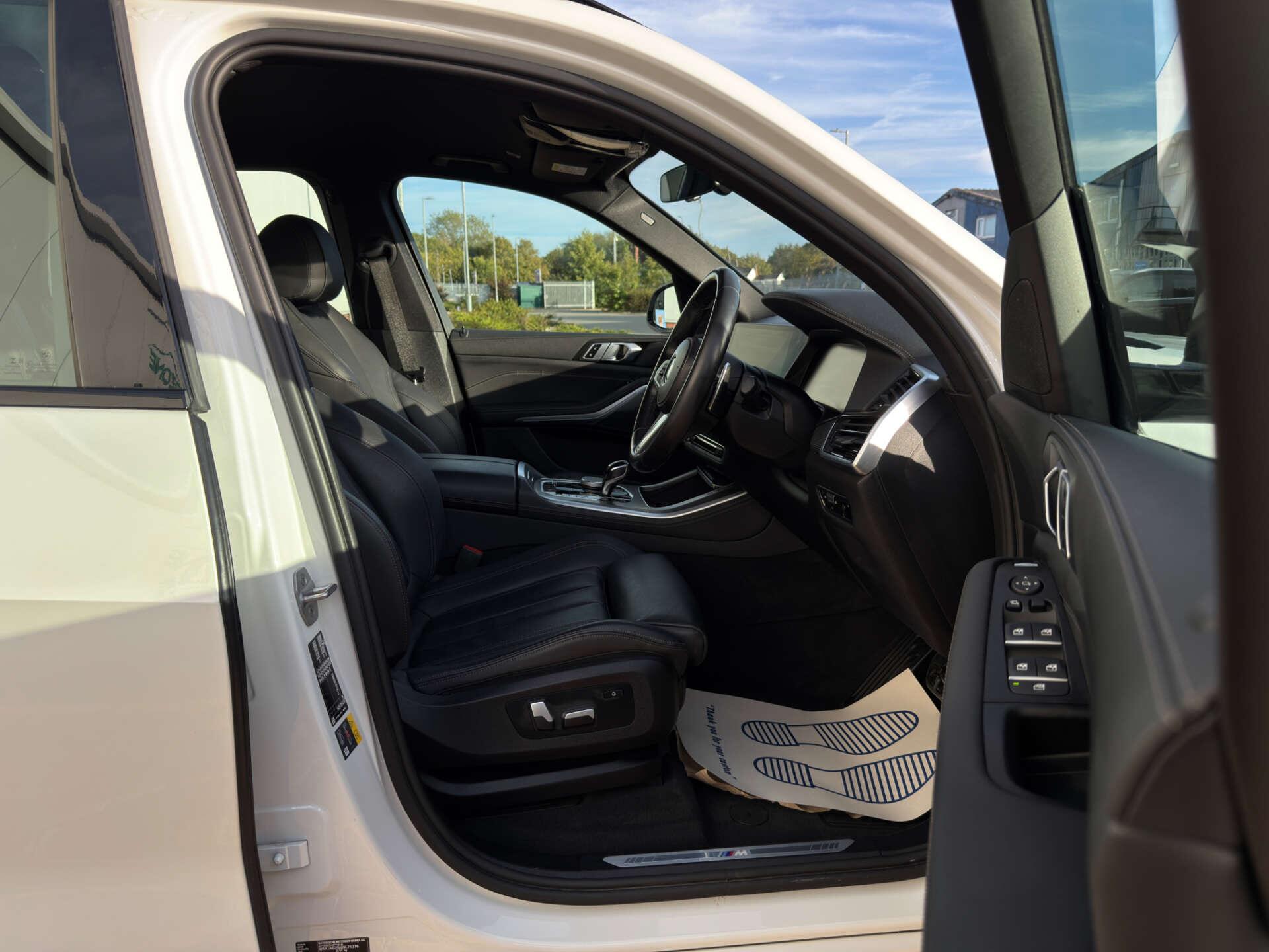 BMW X5 view 20