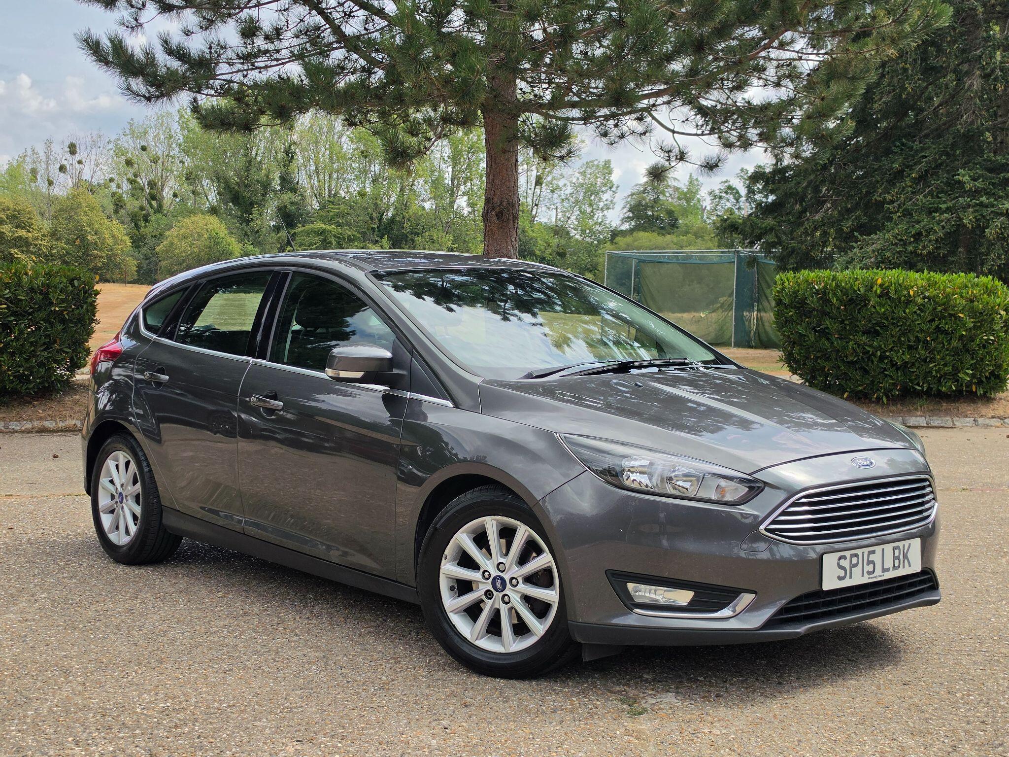 Ford Focus view 46