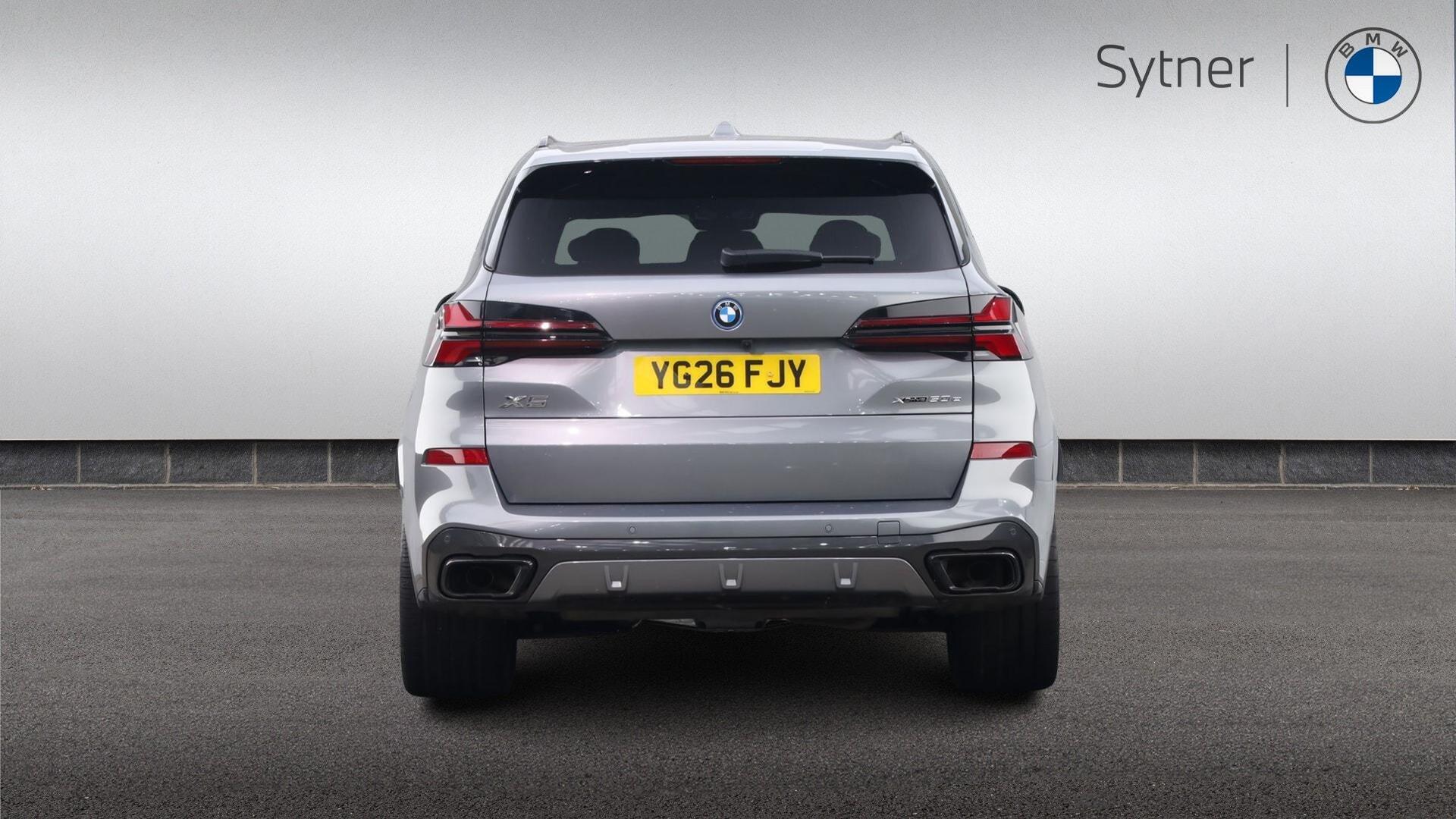 BMW X5 view 15