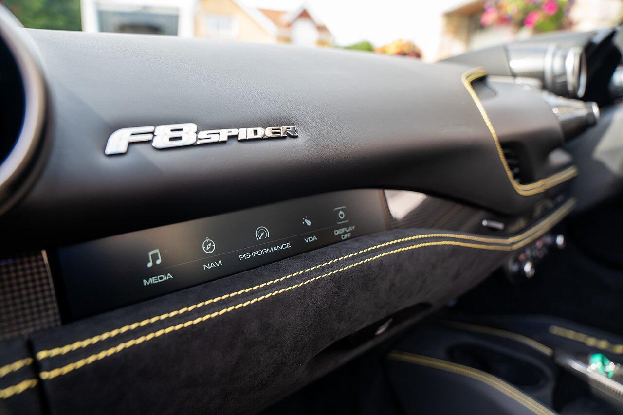 Ferrari F8 Tributo view 90
