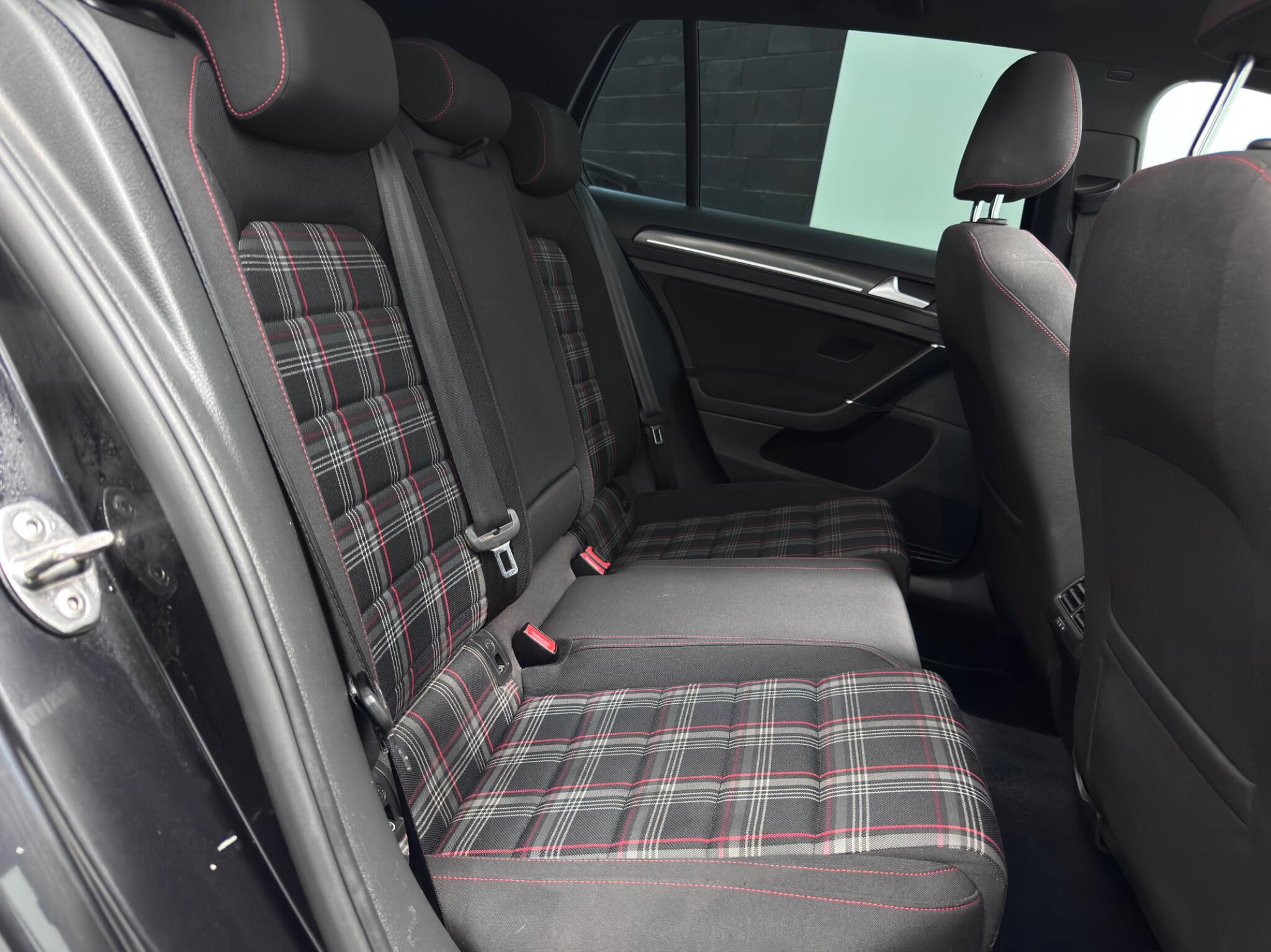 Volkswagen Golf view 55