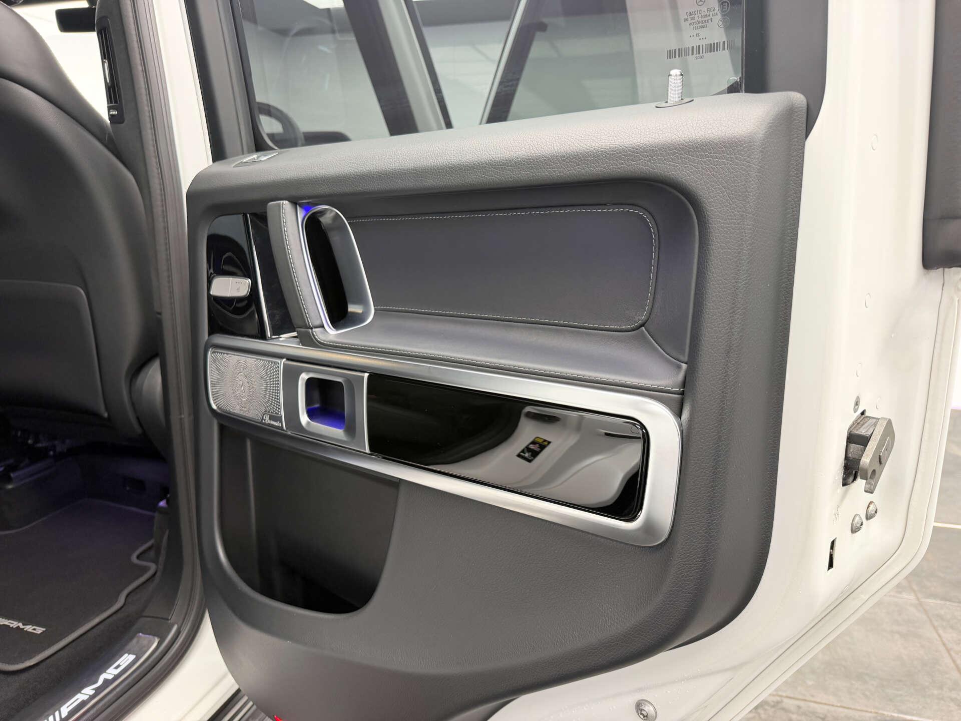 Mercedes-Benz G-Class view 45
