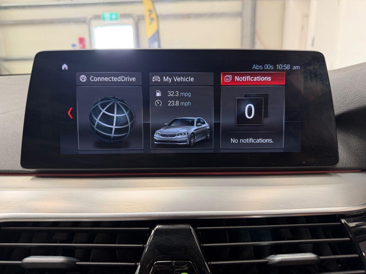 BMW 5 Series view 36