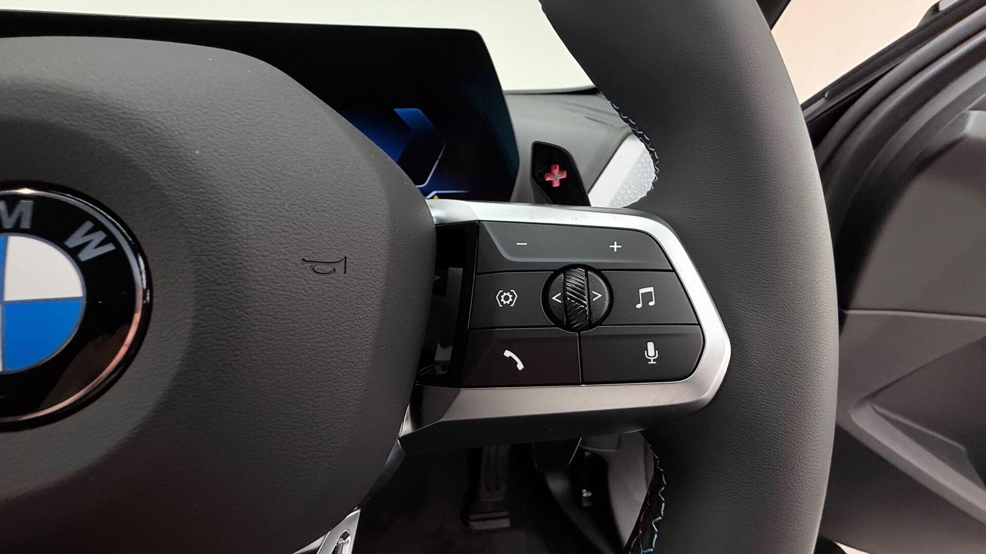 BMW 1 Series view 18