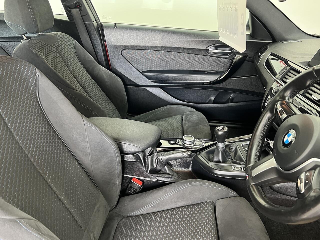 BMW 2 Series view 8