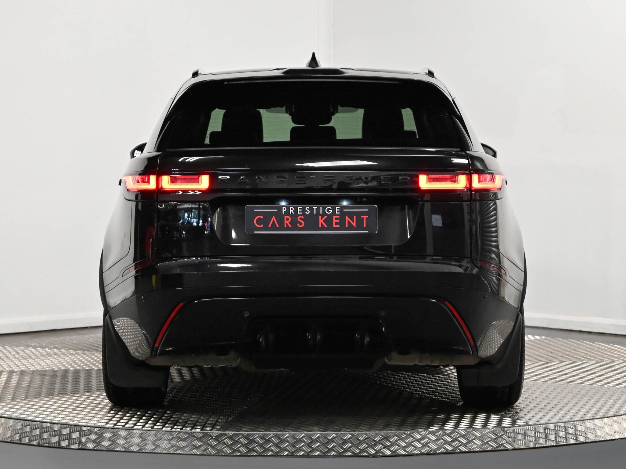 Land Rover Range Rover Velar view 6