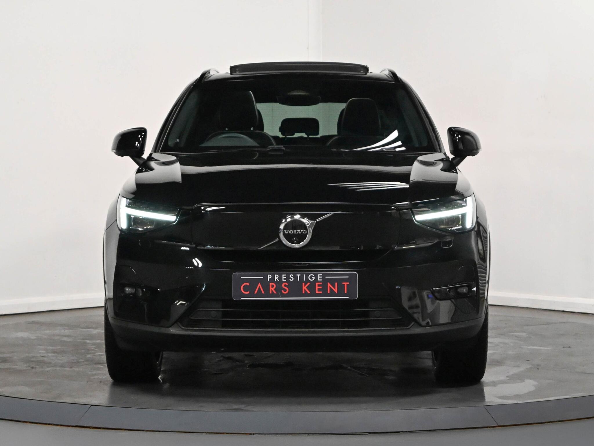 Volvo XC40 view 22