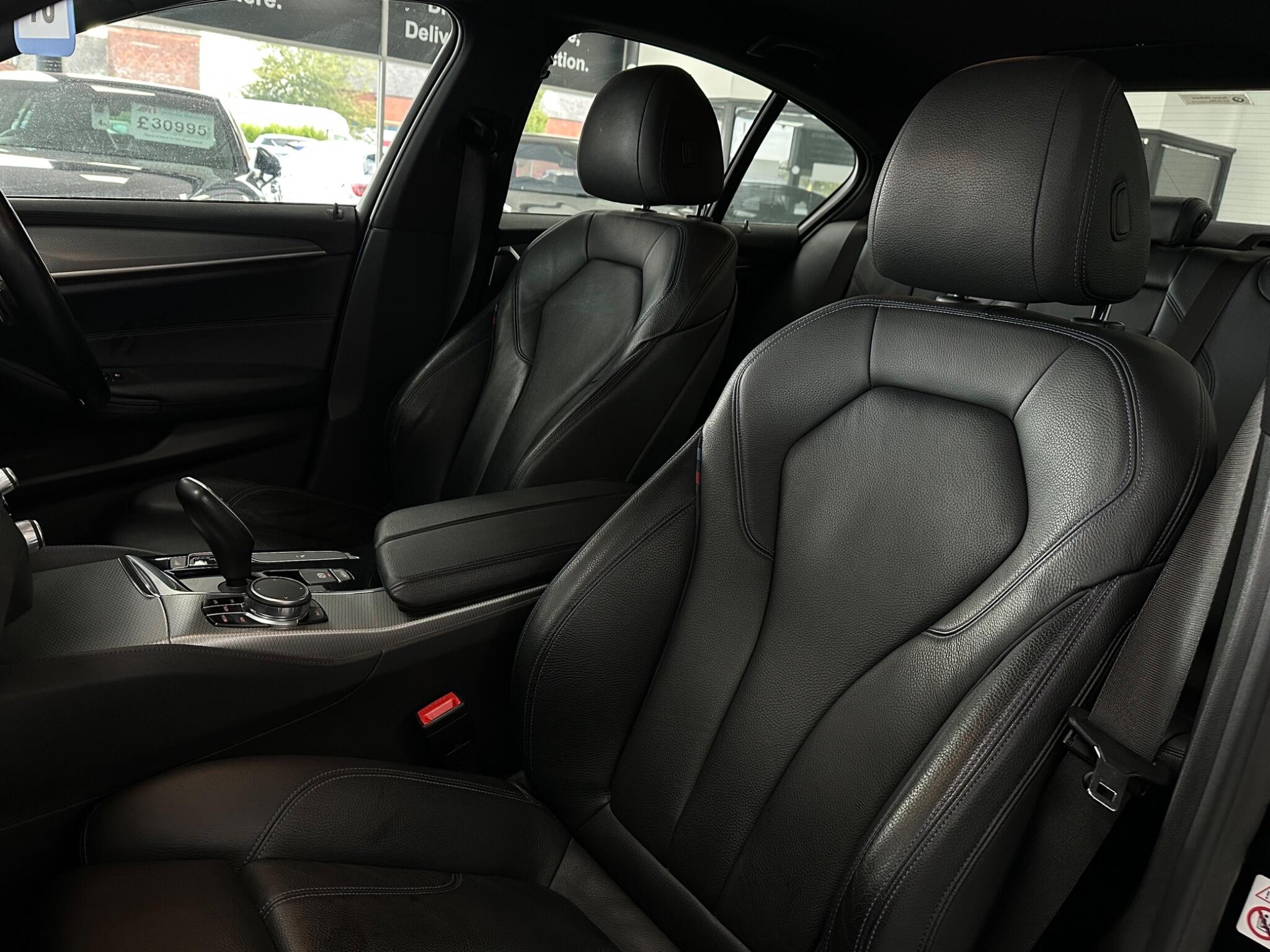 BMW 5 Series view 40