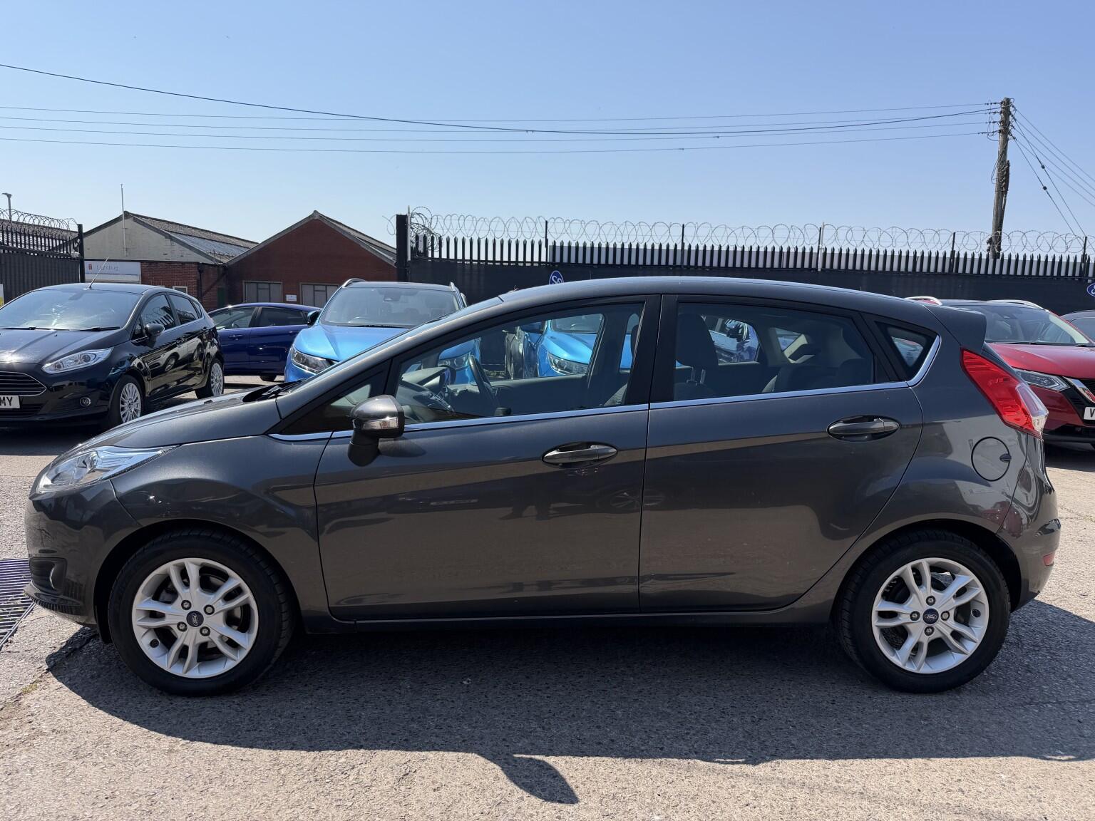 Ford Fiesta view 10