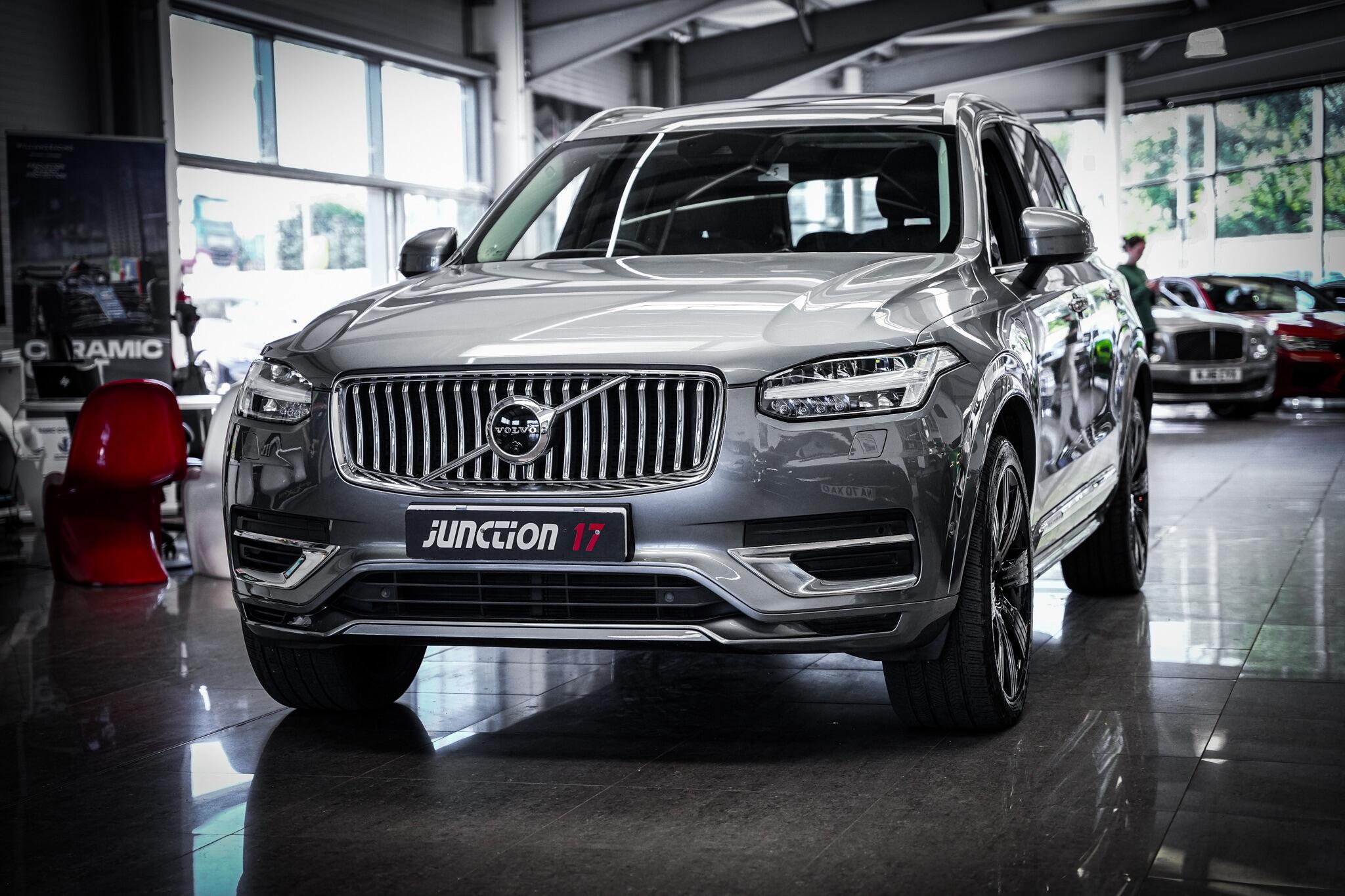 Volvo XC90 view 13