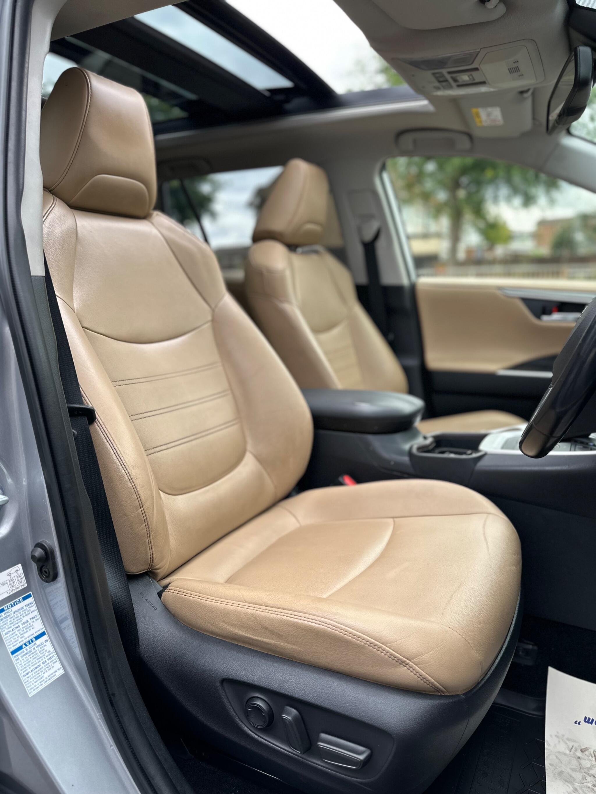 Toyota Rav4 view 13