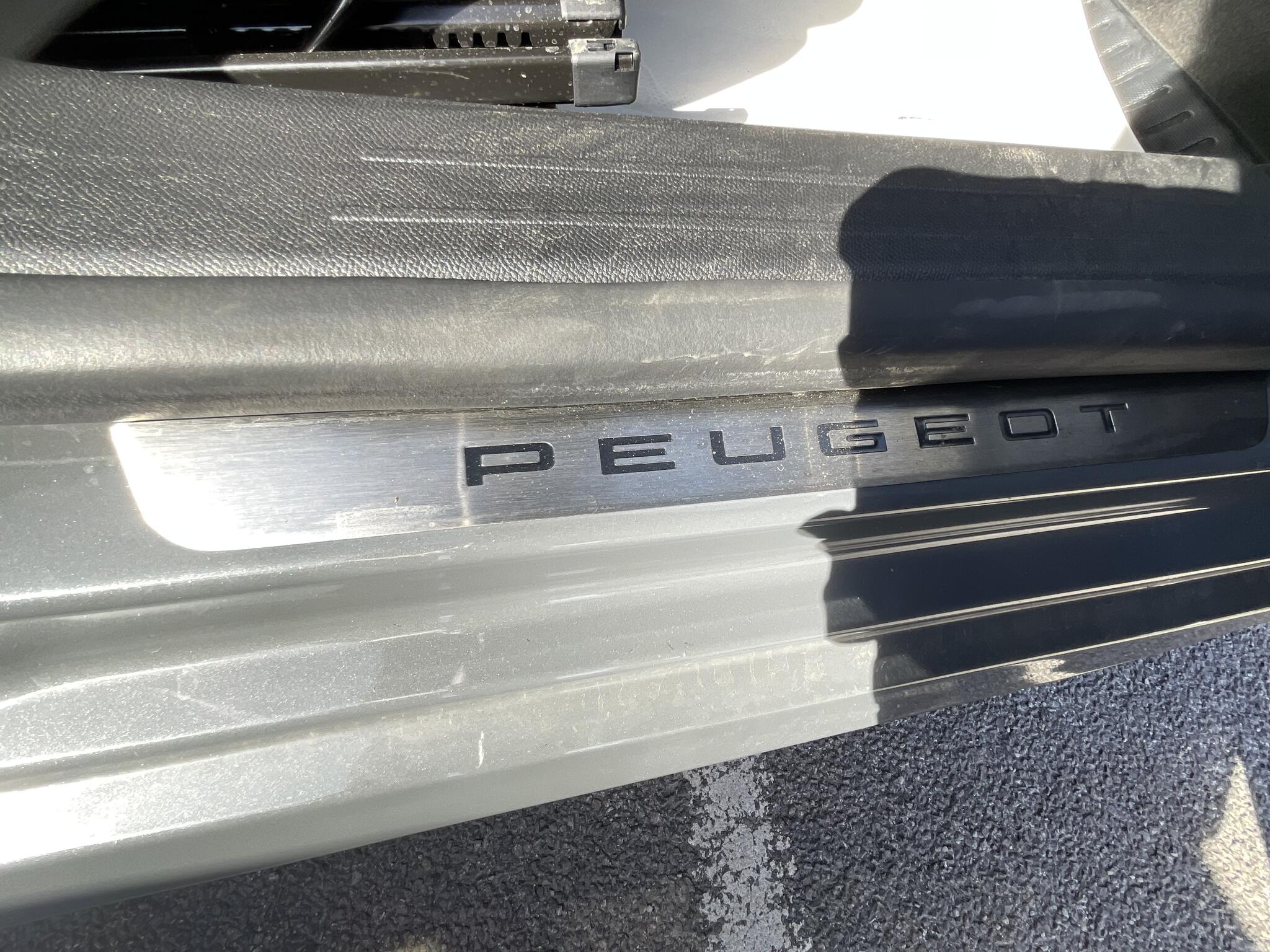 Peugeot 208 view 35