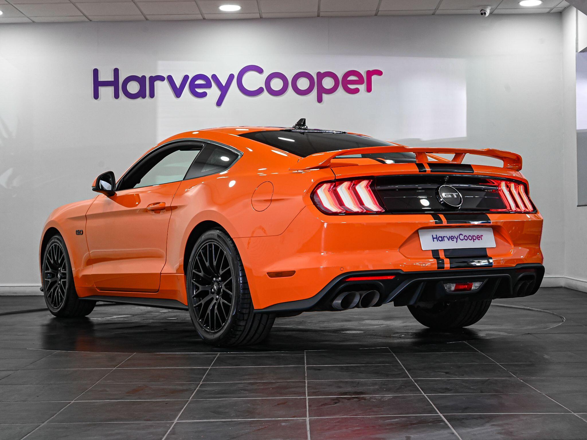 Ford Mustang view 5
