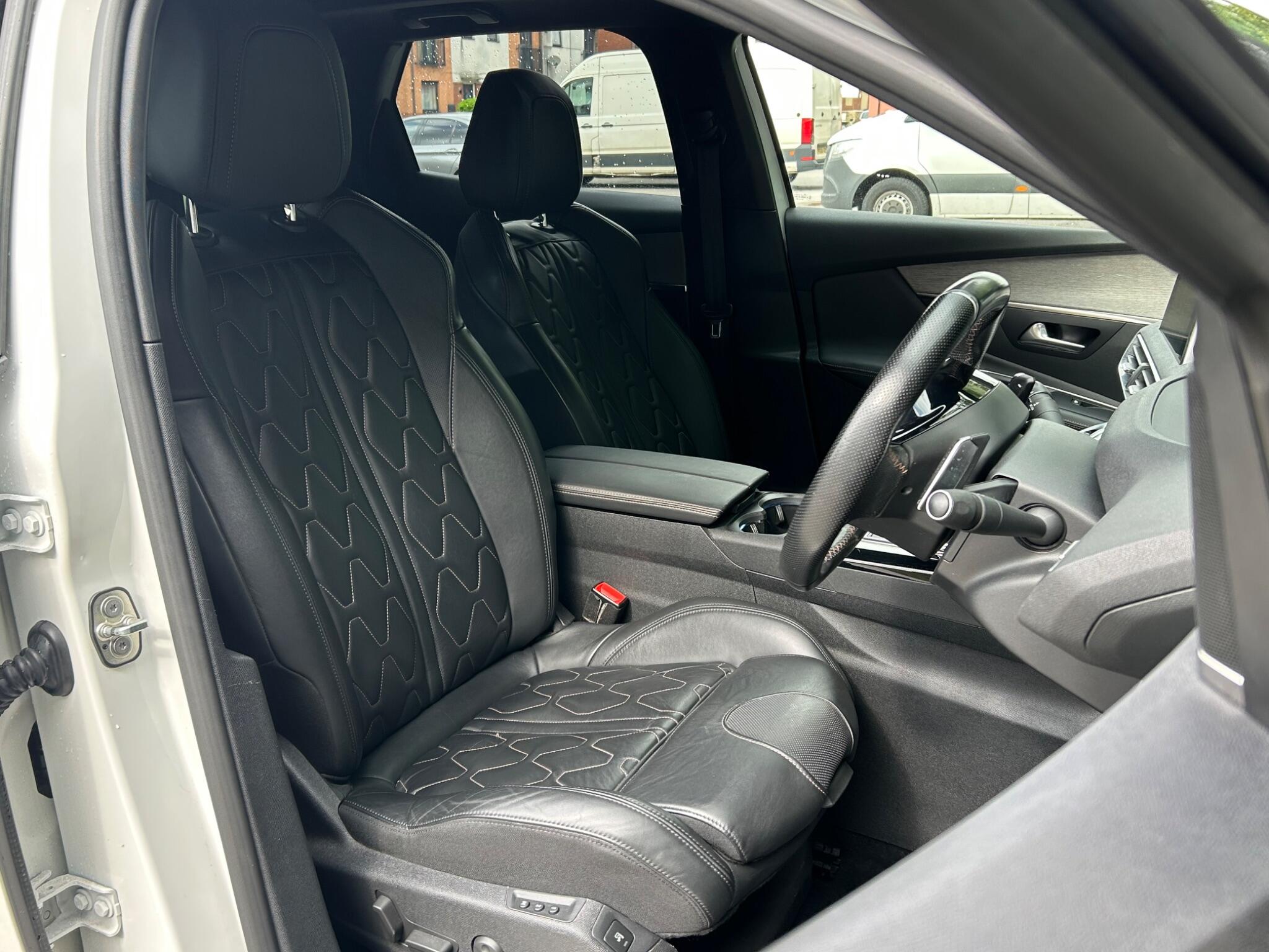 Peugeot 3008 view 19