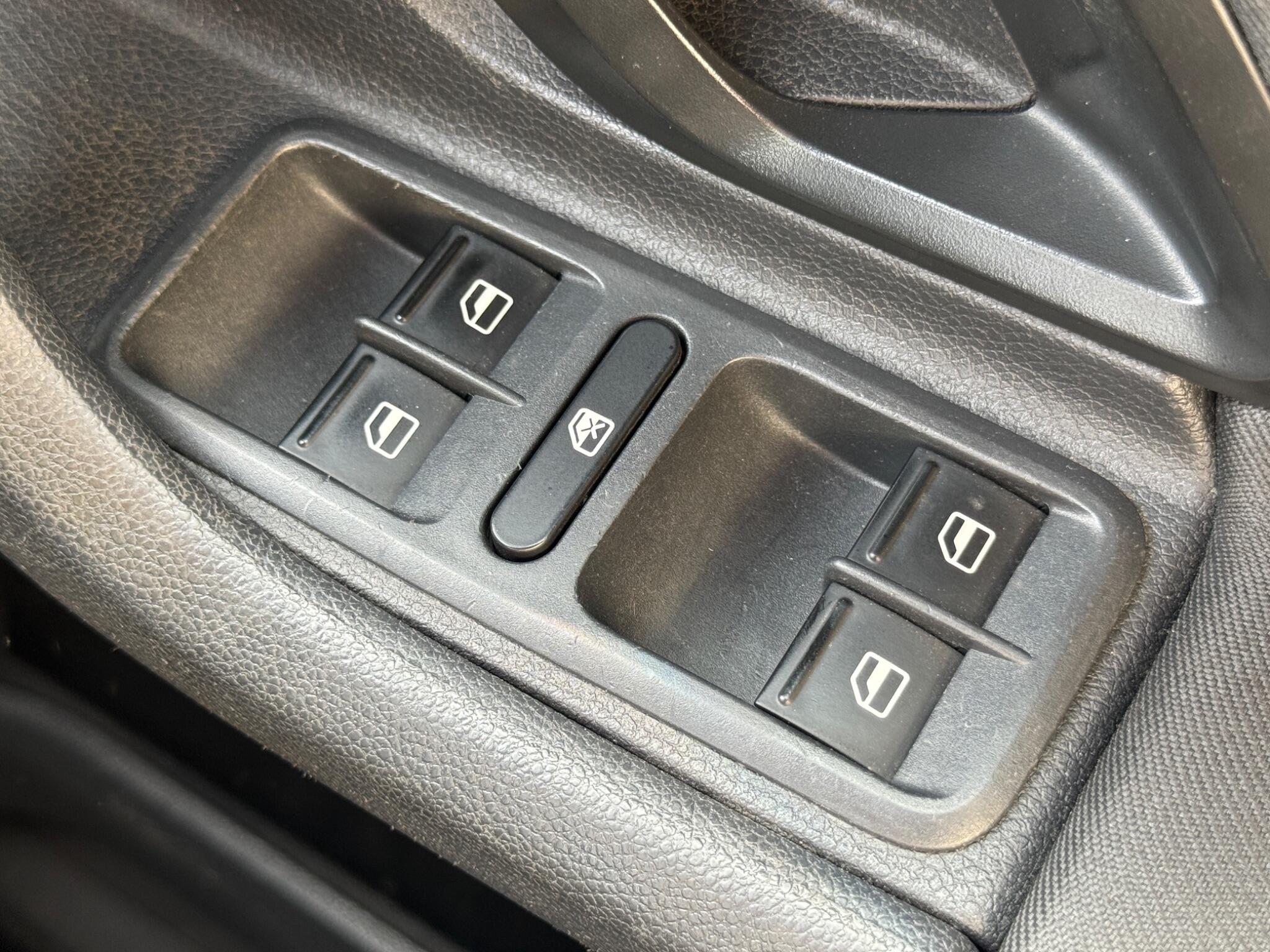 Skoda Fabia - Image 35