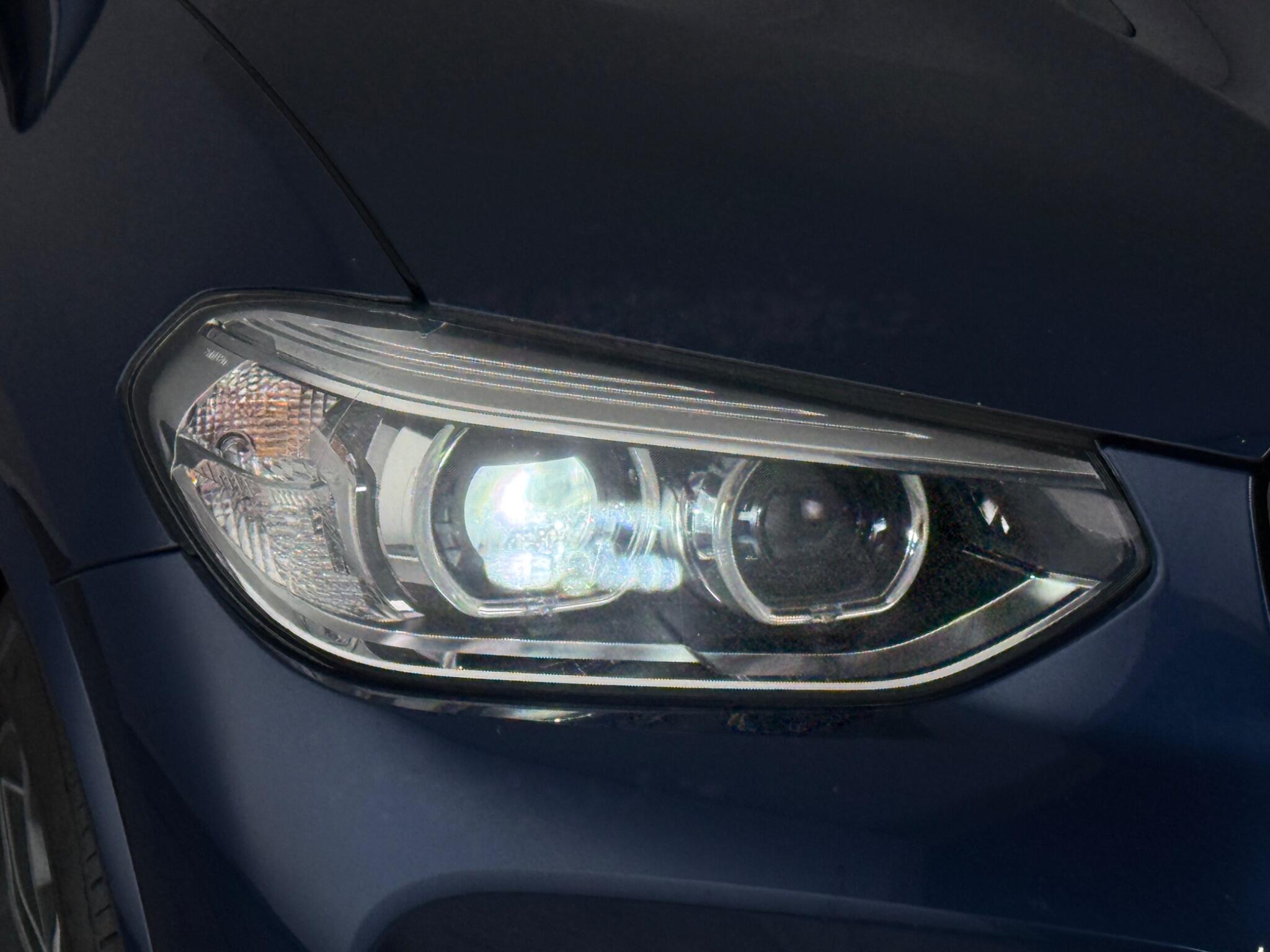 BMW X3 view 13