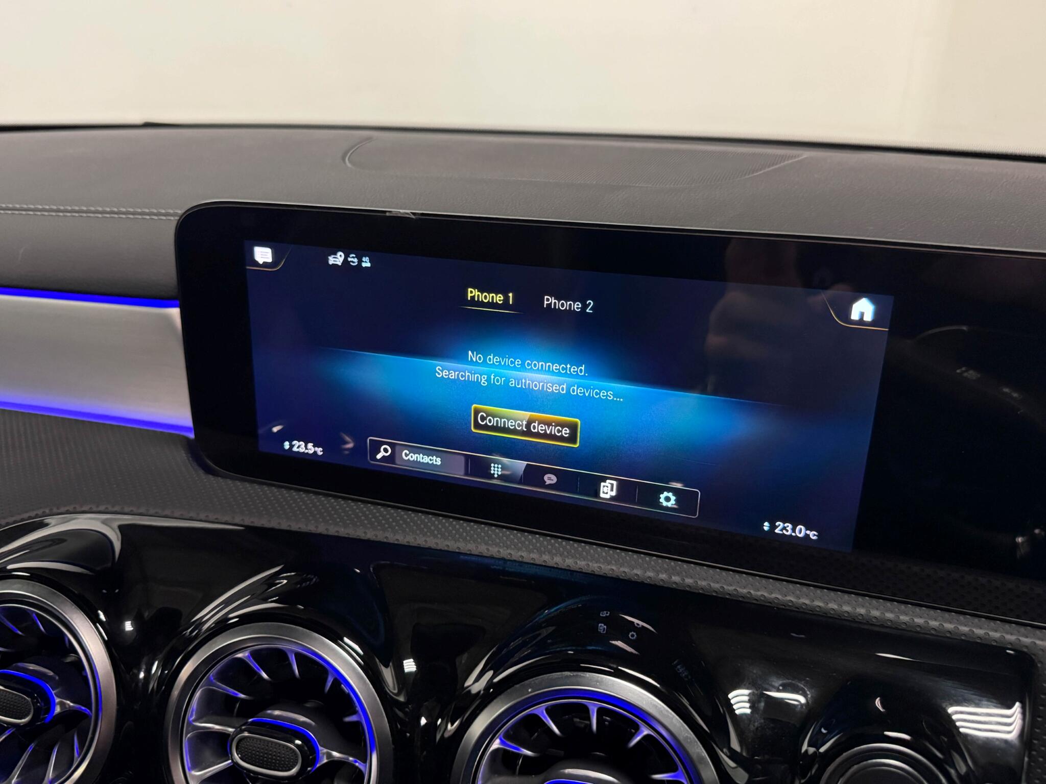 Mercedes-Benz Cla view 39