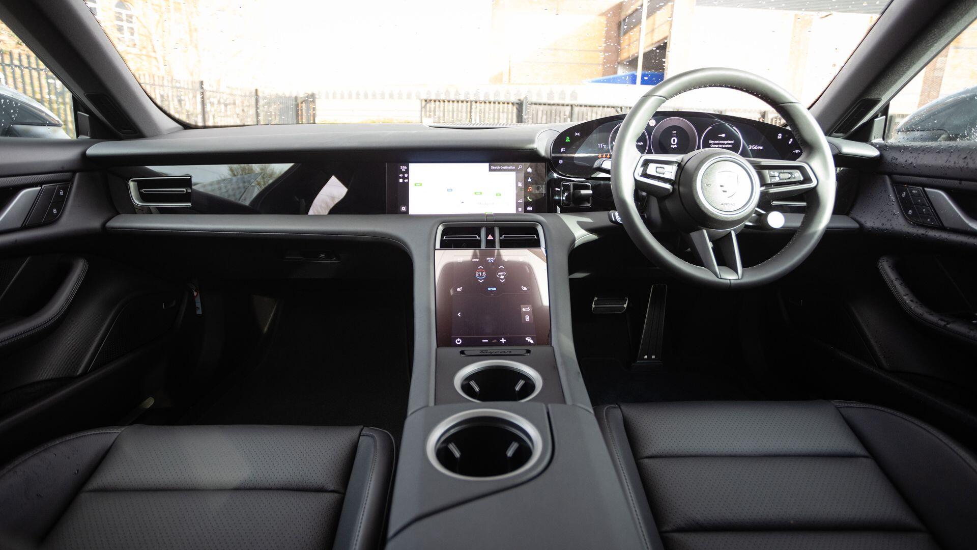 Porsche Taycan view 39