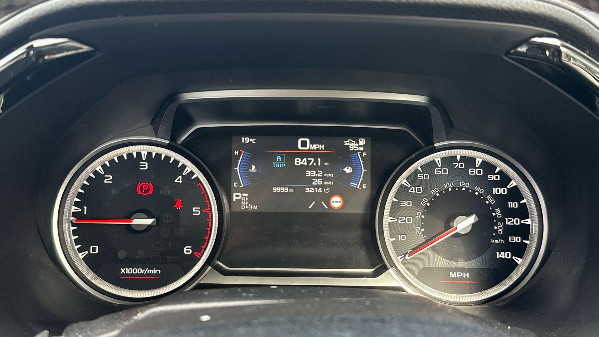 Isuzu D-Max view 21