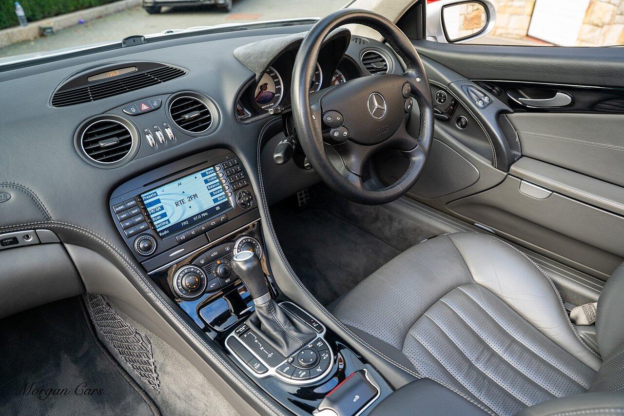 Mercedes-Benz SL view 64