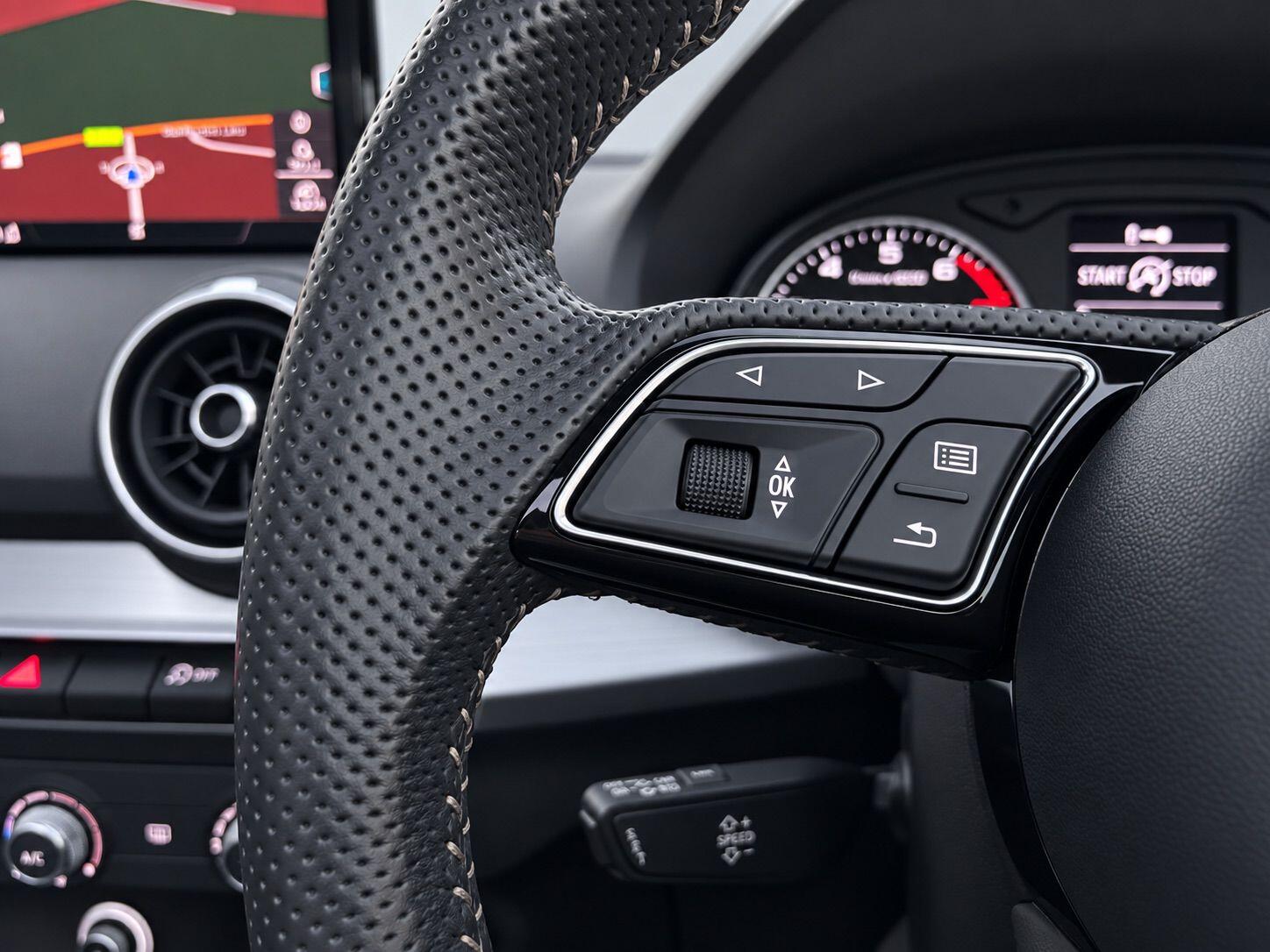 Audi Q2 view 28