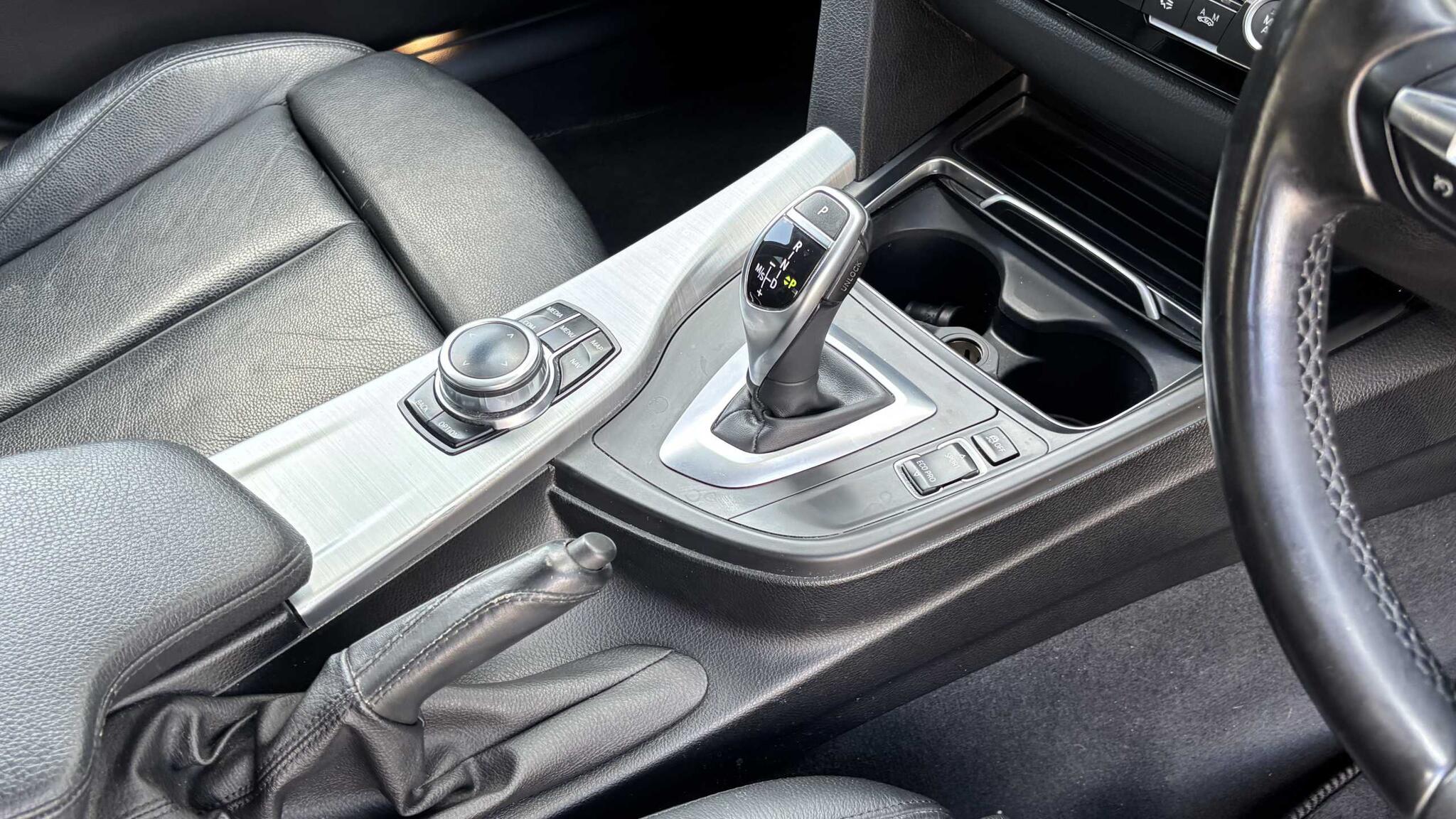 BMW 3 Series view 33