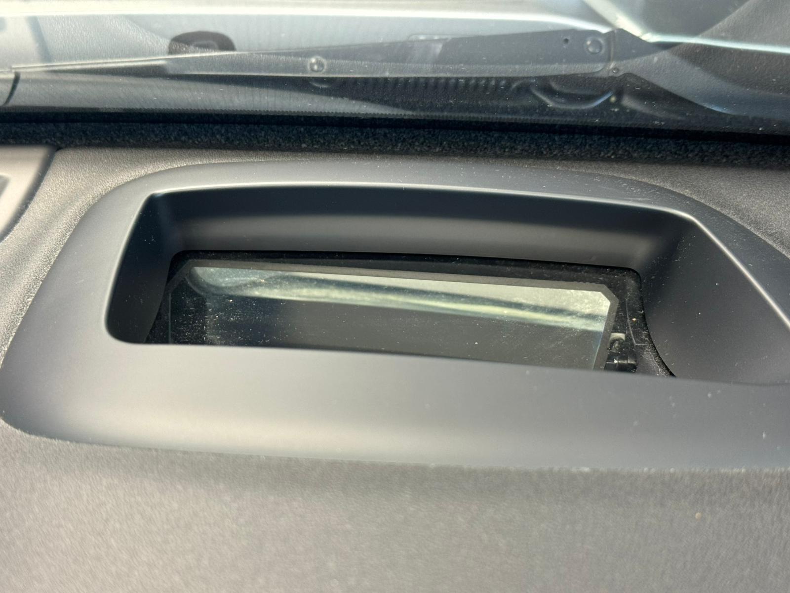 2016 Land Rover Discovery Sport 2.0 TD4 HSE Luxury Auto 4WD Euro 6 (s/s) 5dr • 103,000 miles image 36