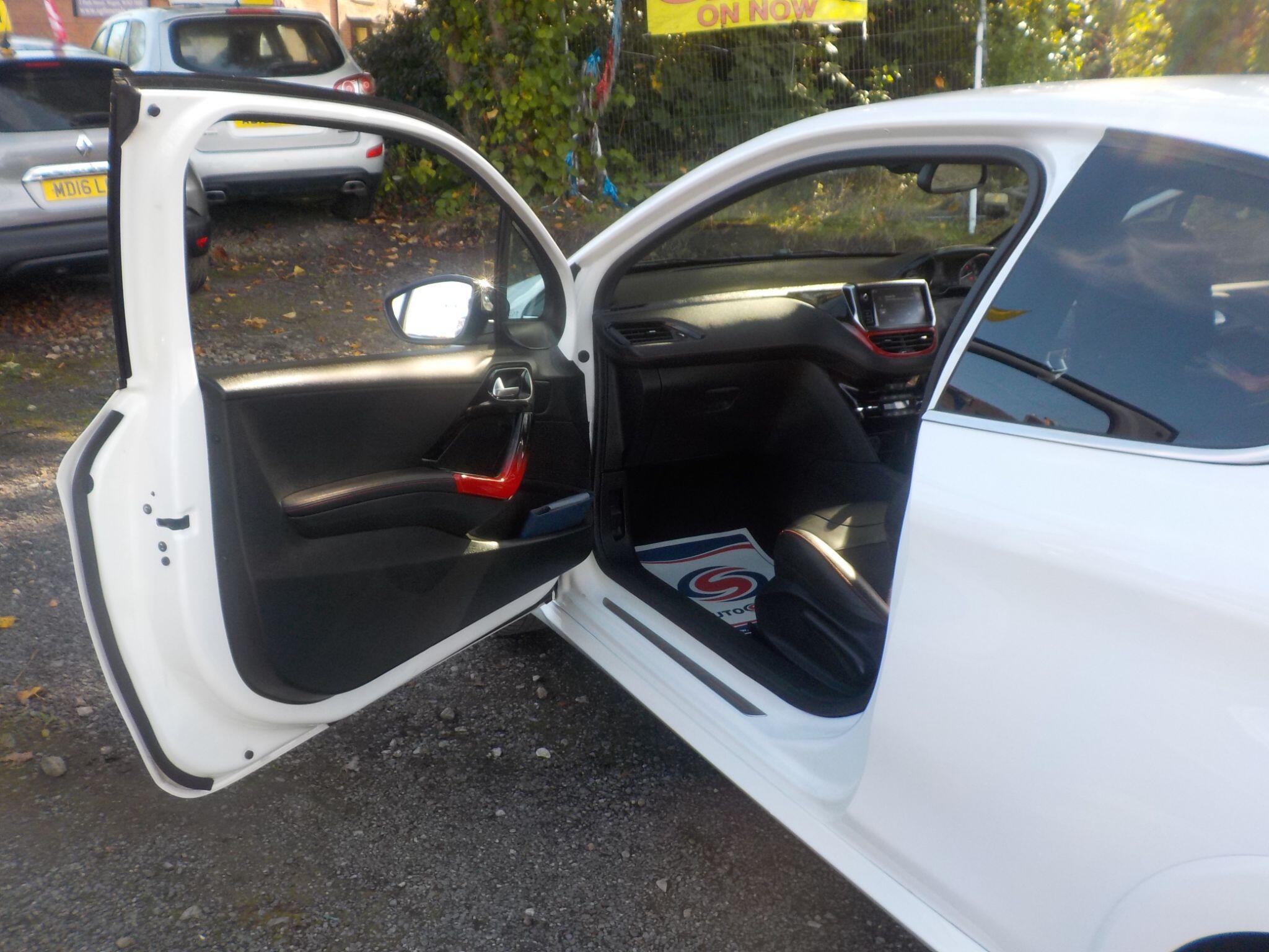 Peugeot 208 1.6 THP GTi Euro 5 3dr