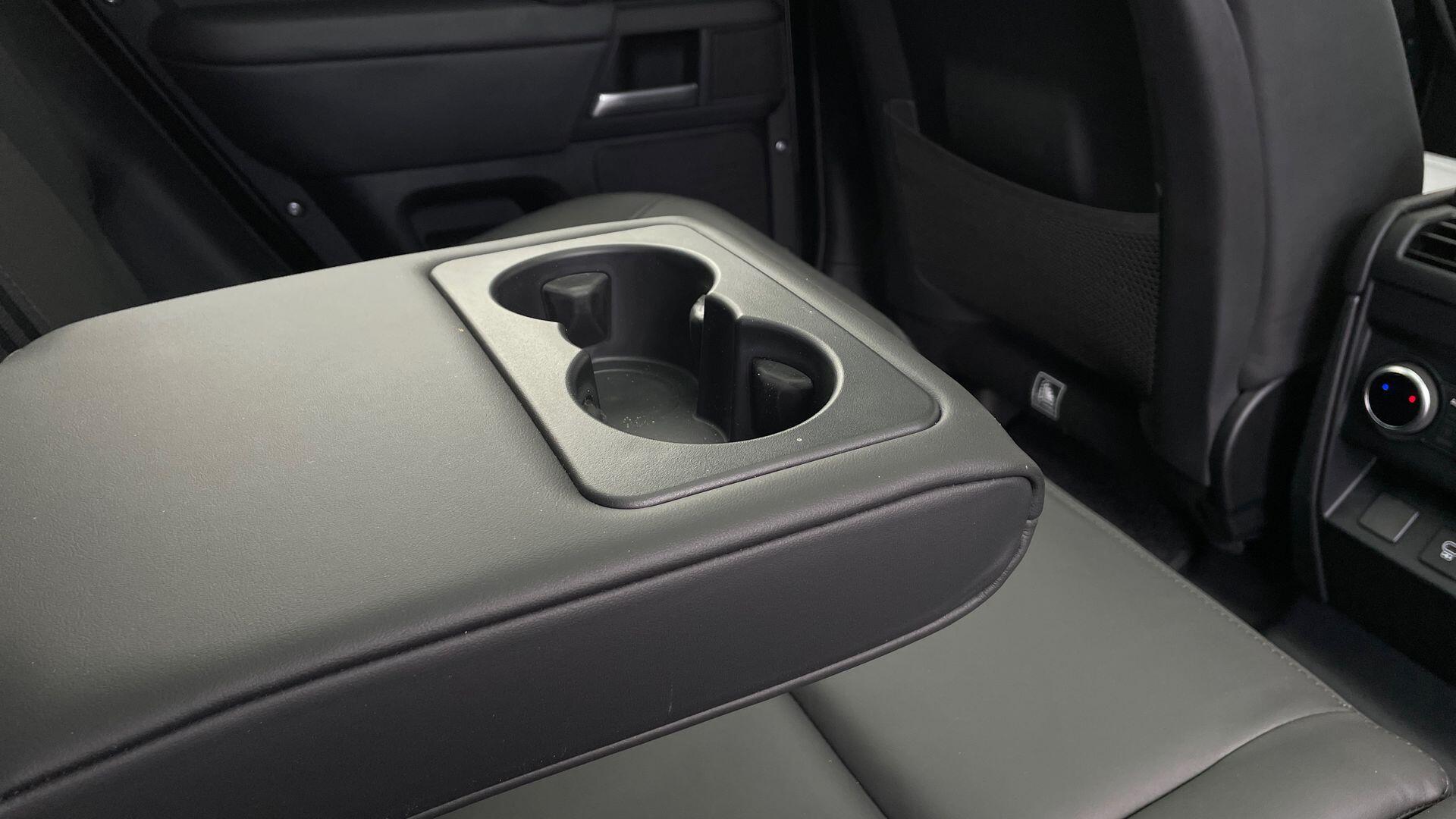 Land Rover Defender view 50