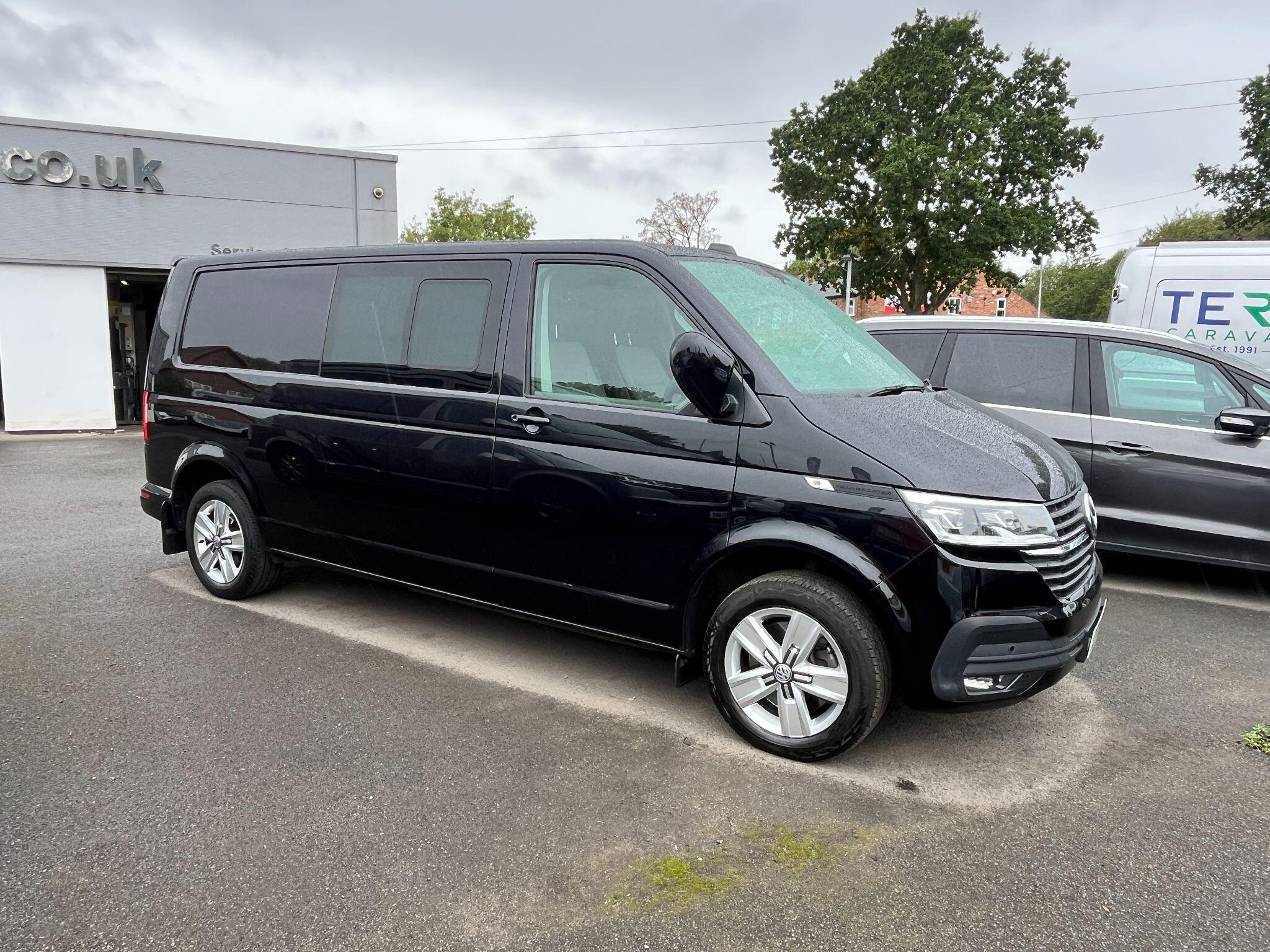 Volkswagen Transporter view 5