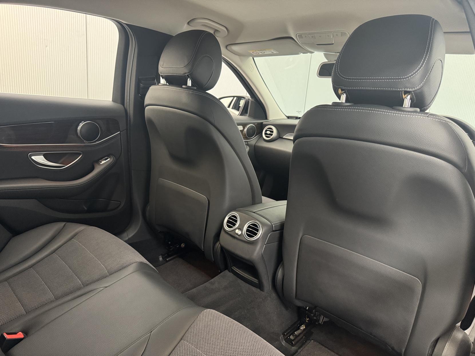 Mercedes-Benz C Class view 47