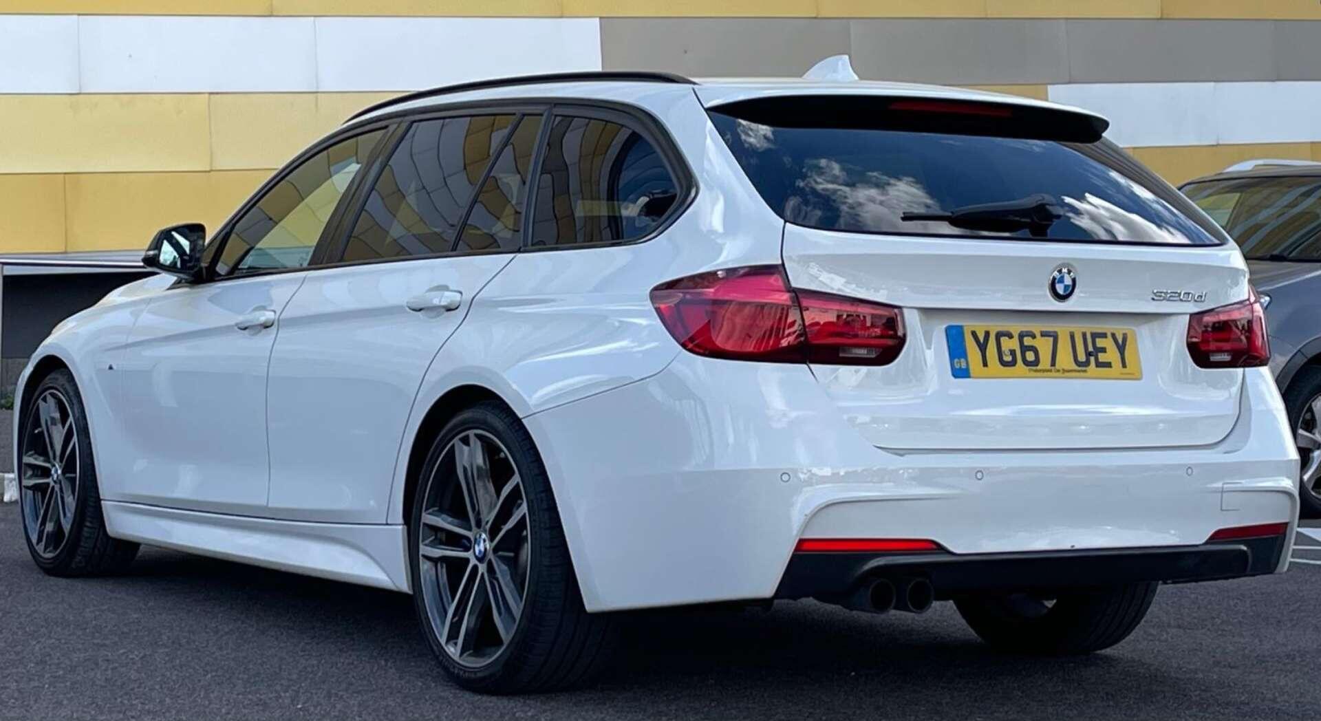 BMW 3 Series view 19
