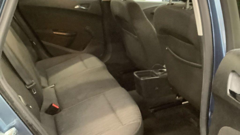Vauxhall Astra view 8