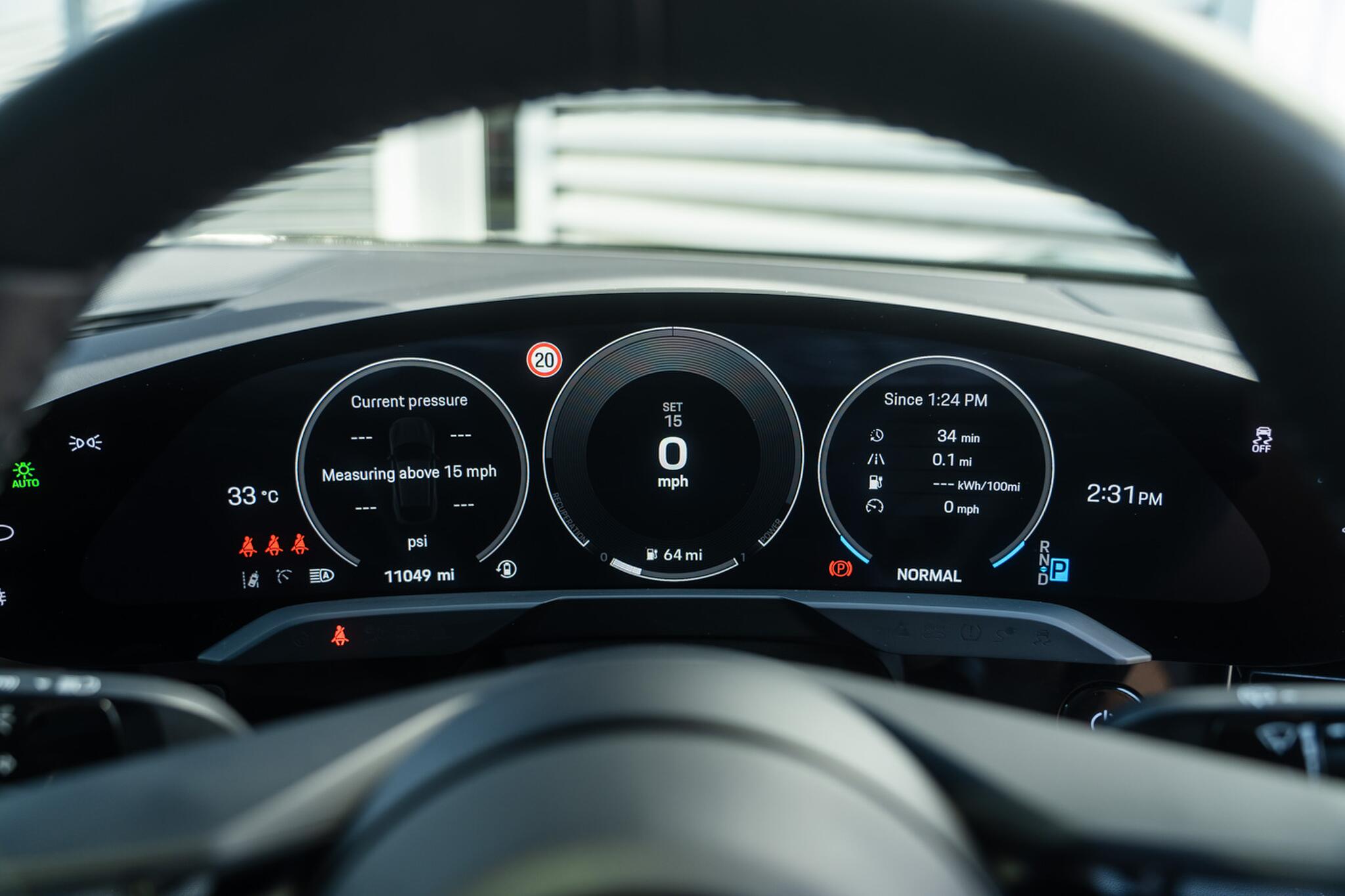 Porsche Taycan view 41