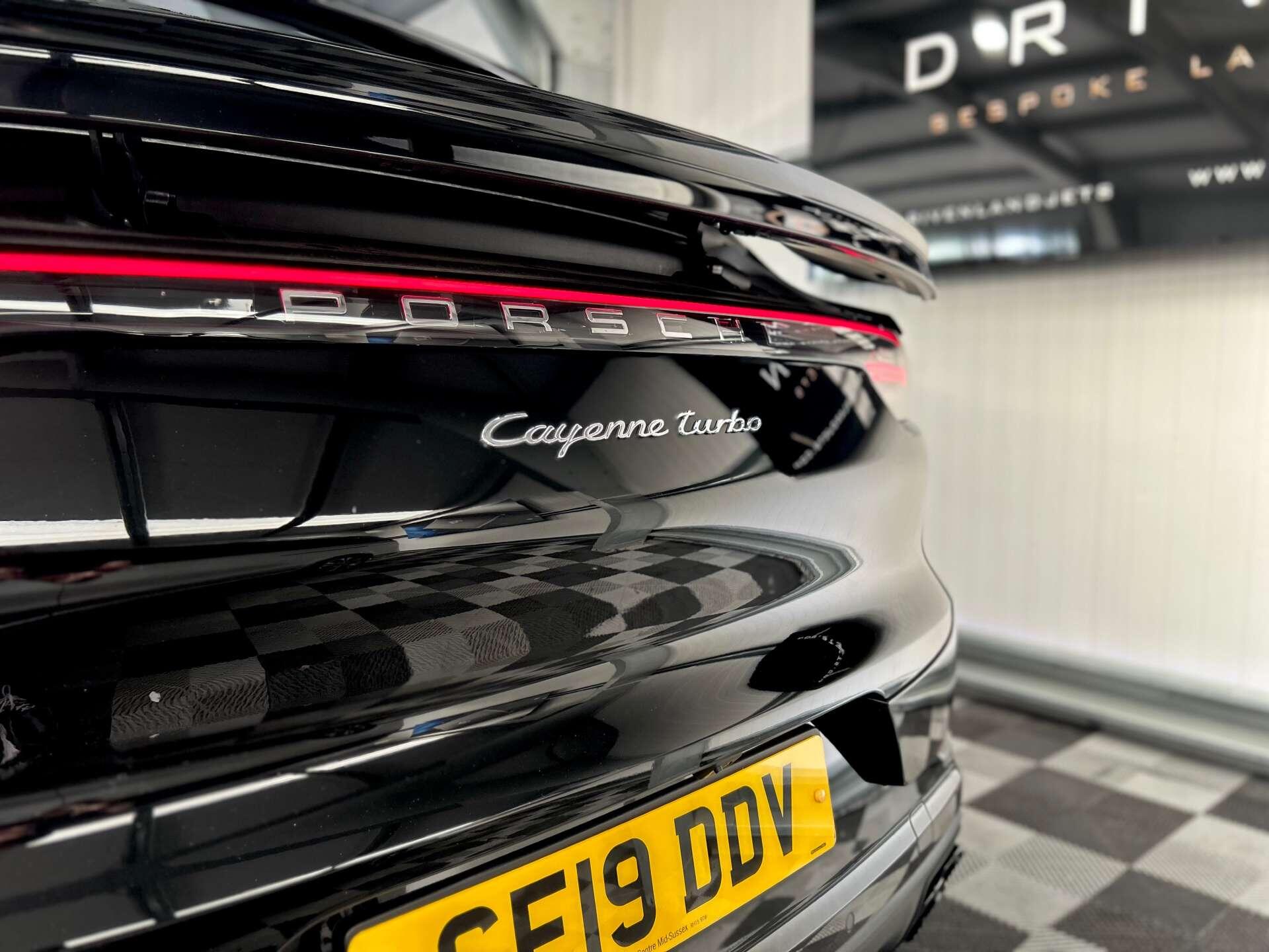 Porsche Cayenne view 11