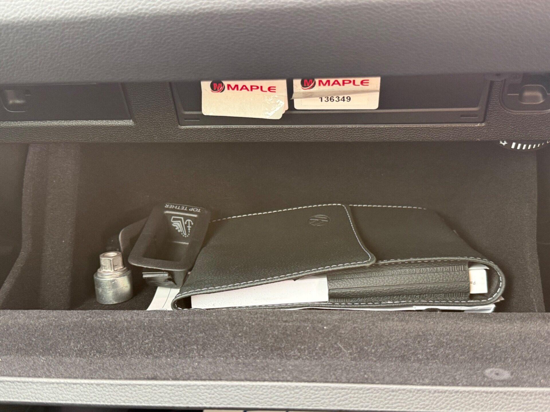 Volkswagen Passat view 58
