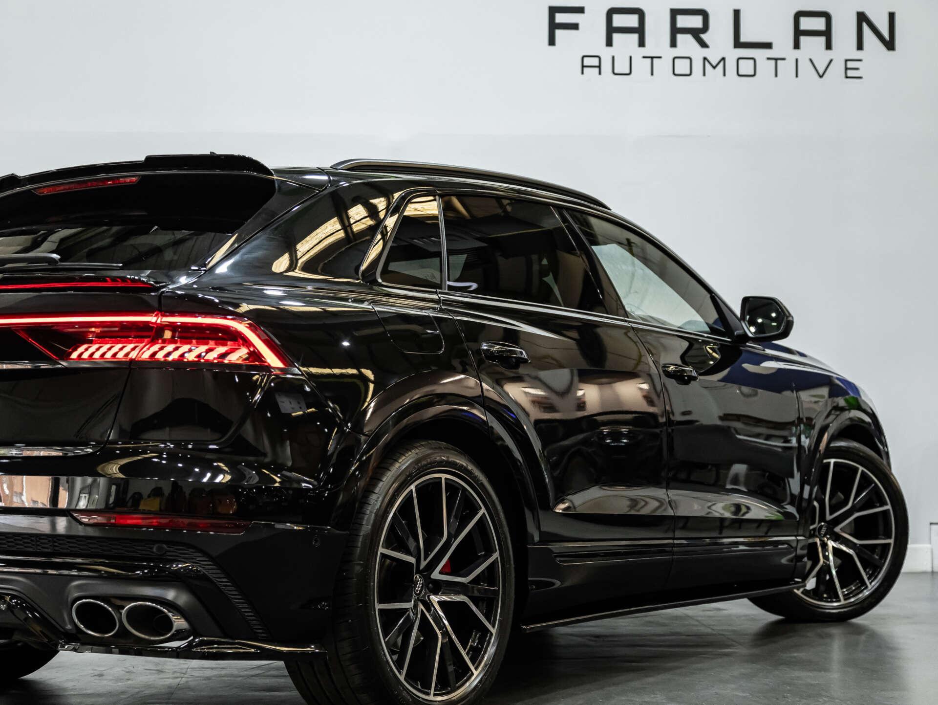 Audi SQ8 view 40