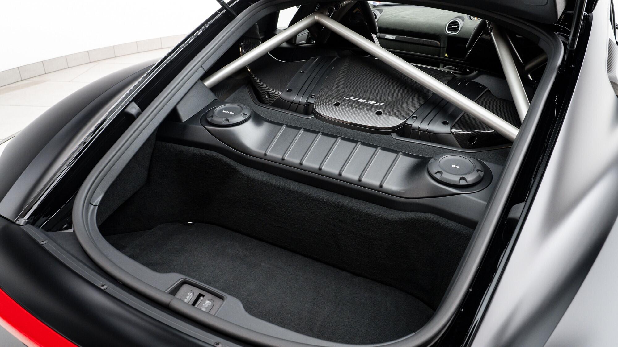 Porsche 718 Cayman view 58