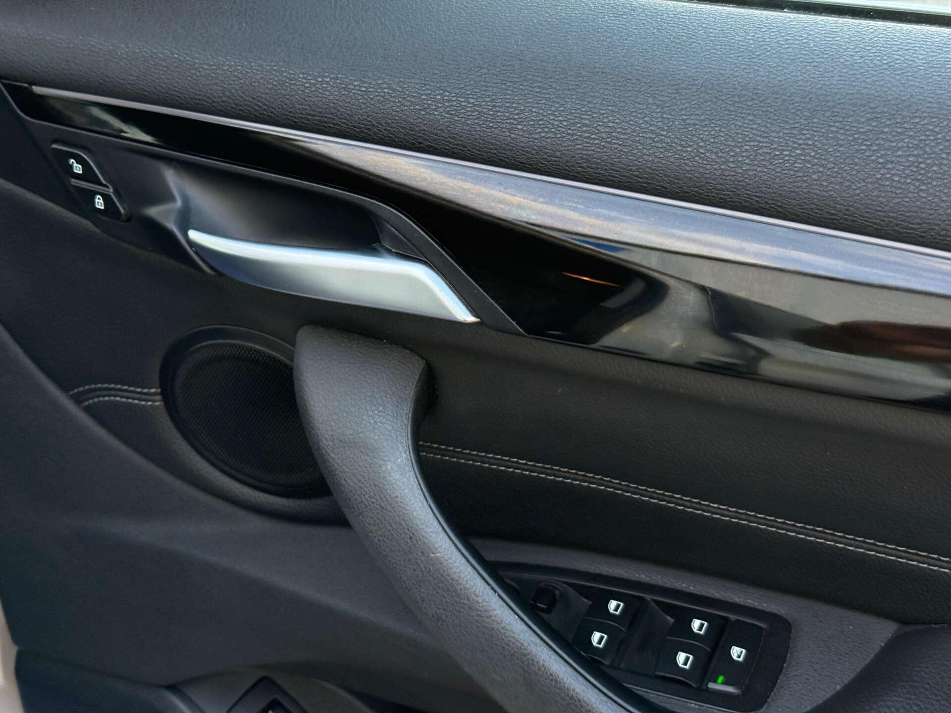 BMW X1 view 16
