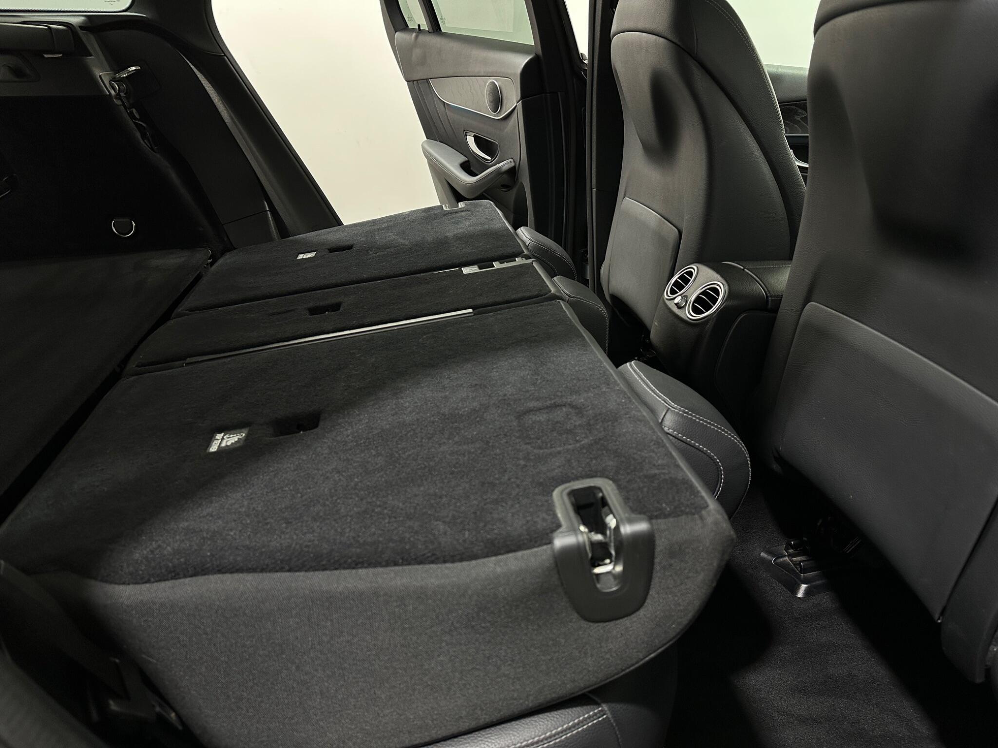 Mercedes-Benz GLC view 47