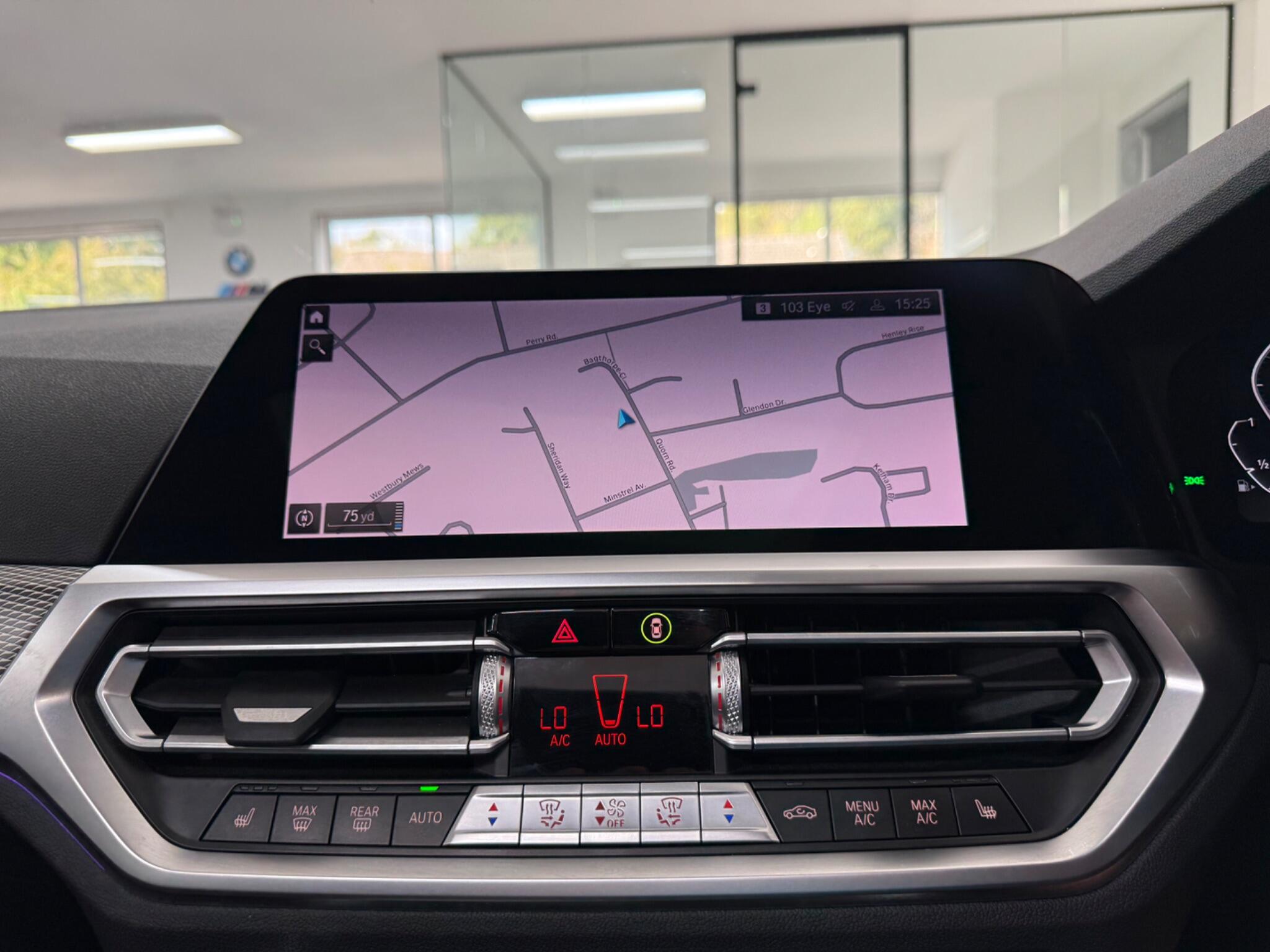 BMW 3 Series view 14