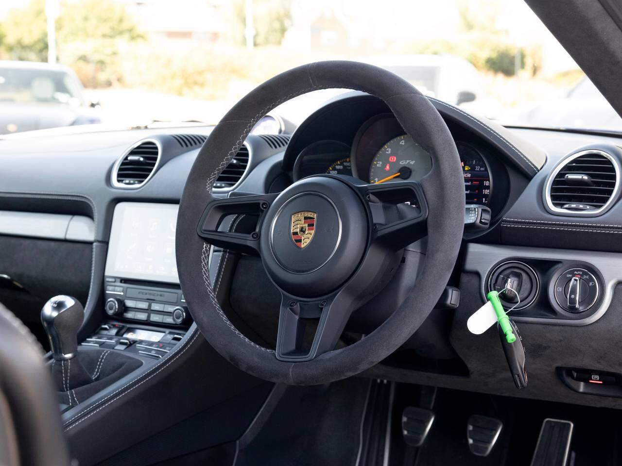 Porsche Cayman view 79