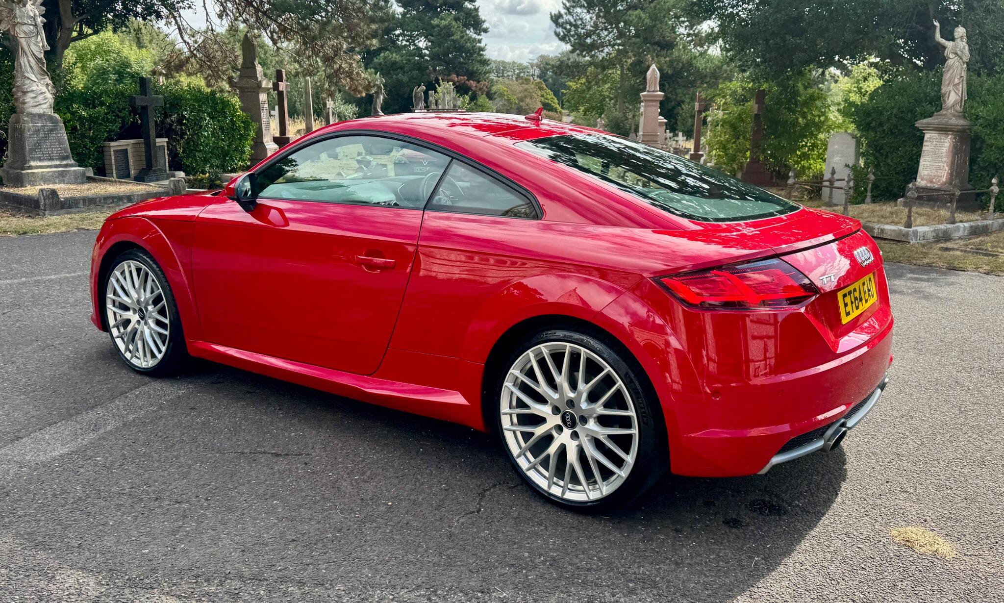 Audi TT view 6