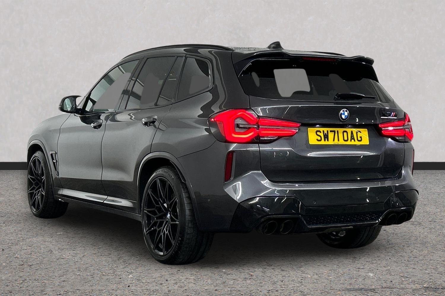BMW X3 M view 2
