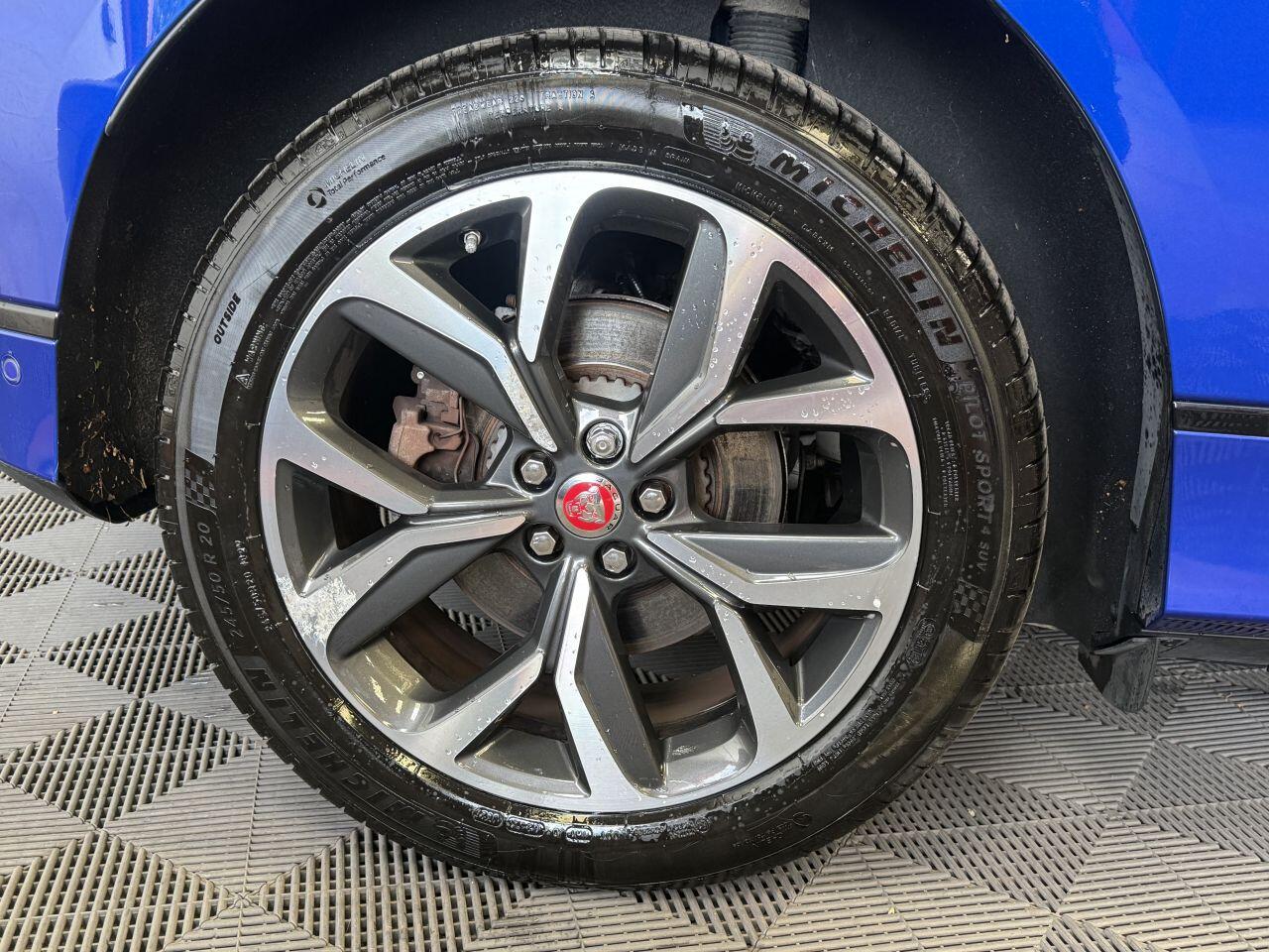 Jaguar I-Pace view 20