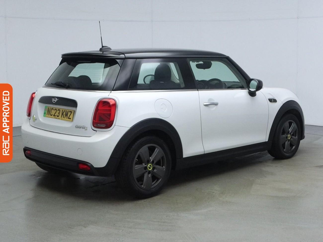 Mini Hatch view 32