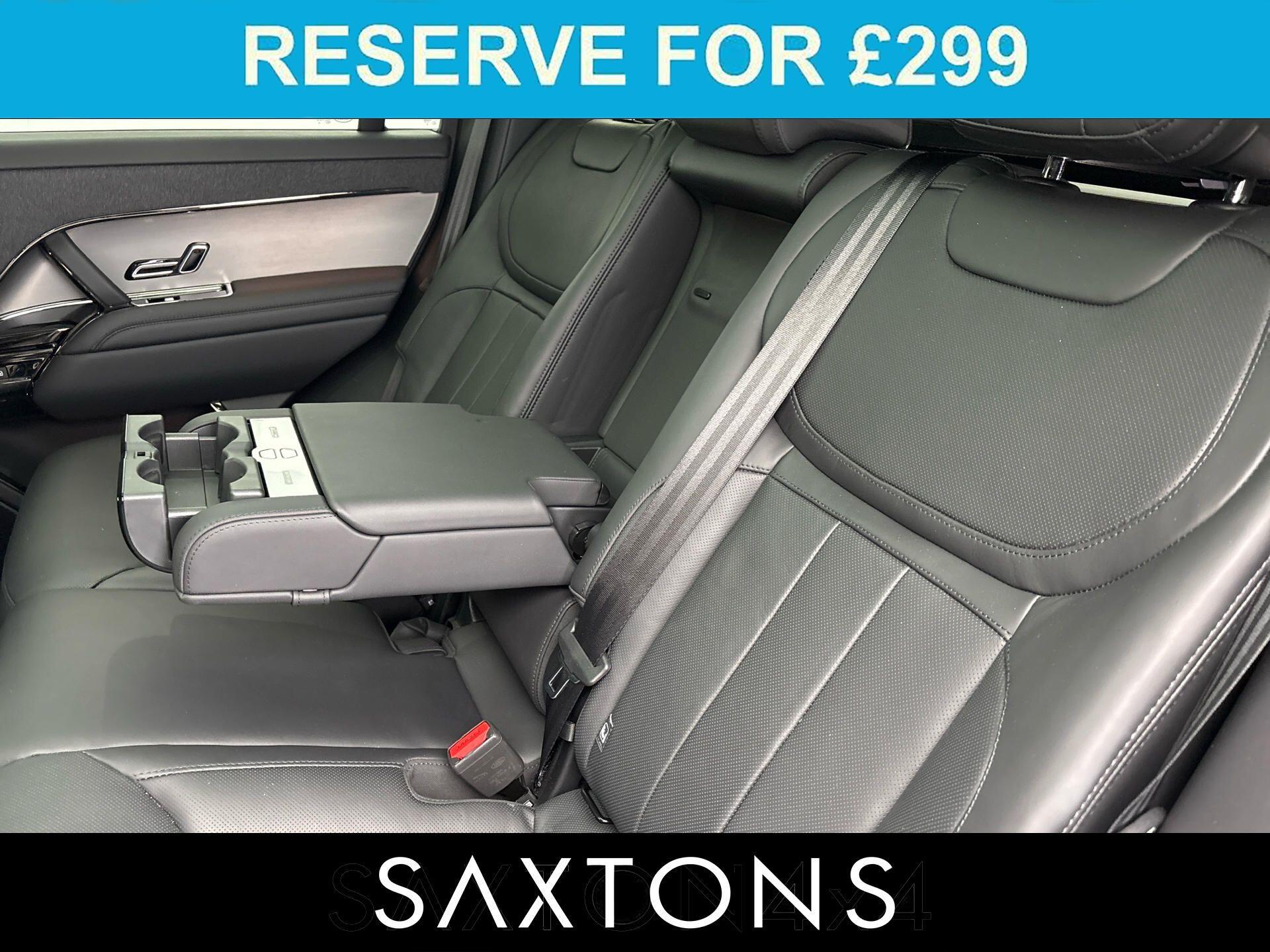 Land Rover Range Rover Sport view 11