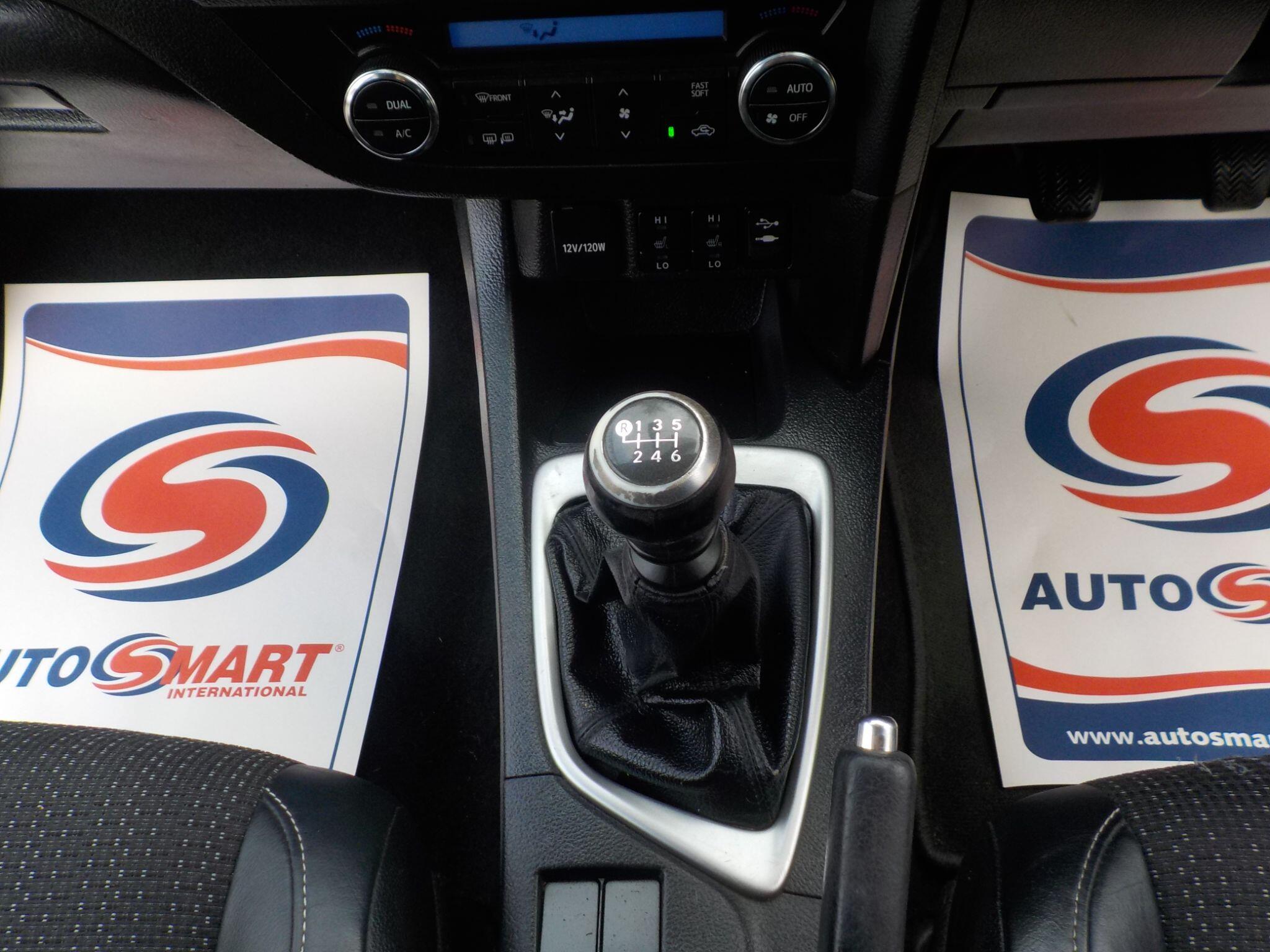 Toyota Auris 1.6 V-Matic Excel Touring Sports Euro 5 5dr